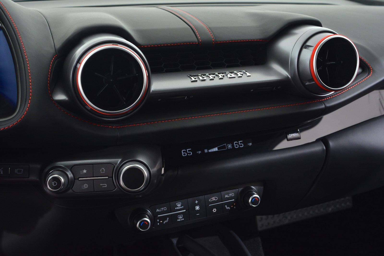 2020 Ferrari 812 Superfast, 15/19