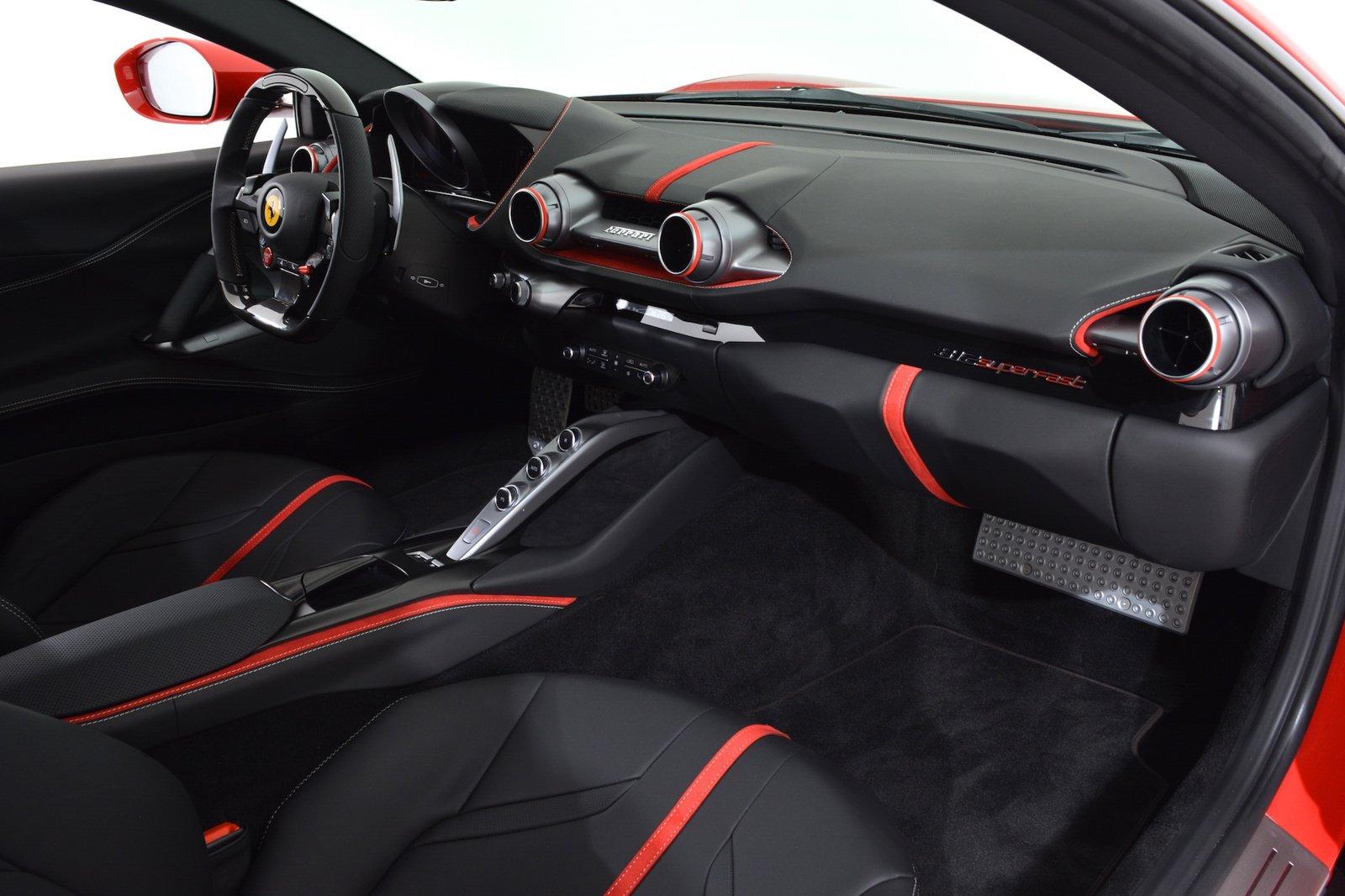 2020 Ferrari 812 Superfast, 11/16
