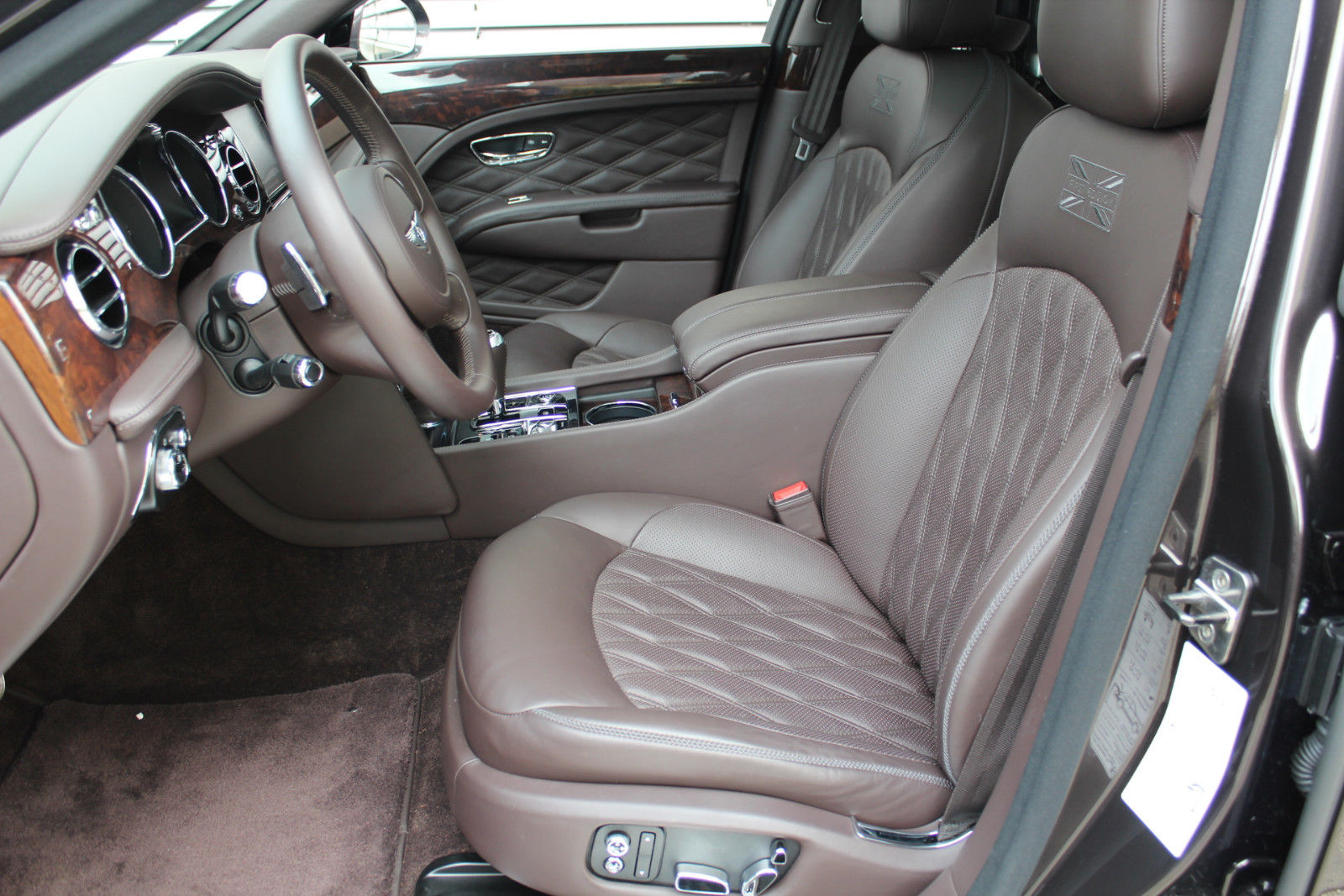 2016 Bentley Mulsanne Speed First Edition, 2/16