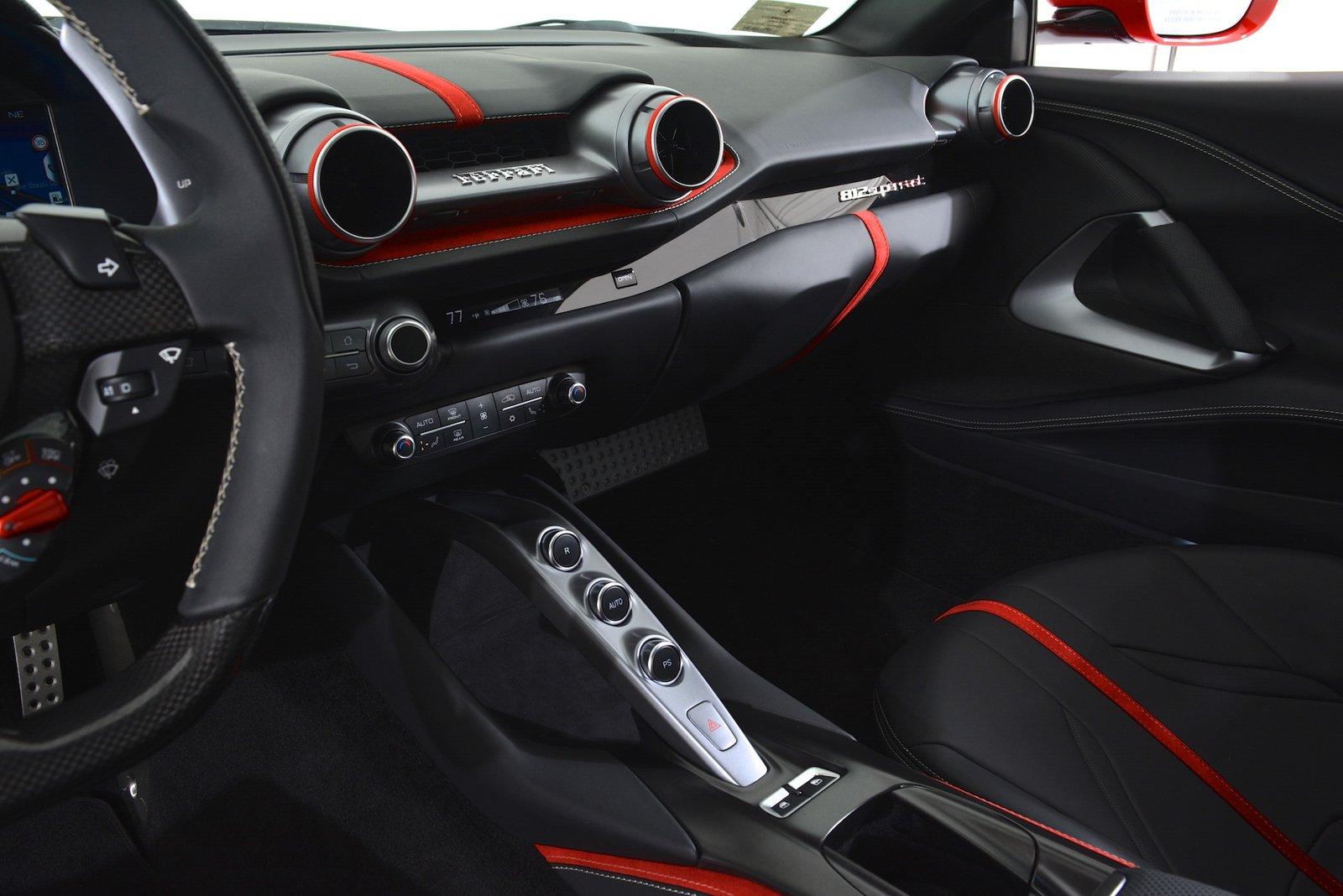 2020 Ferrari 812 Superfast, 13/16