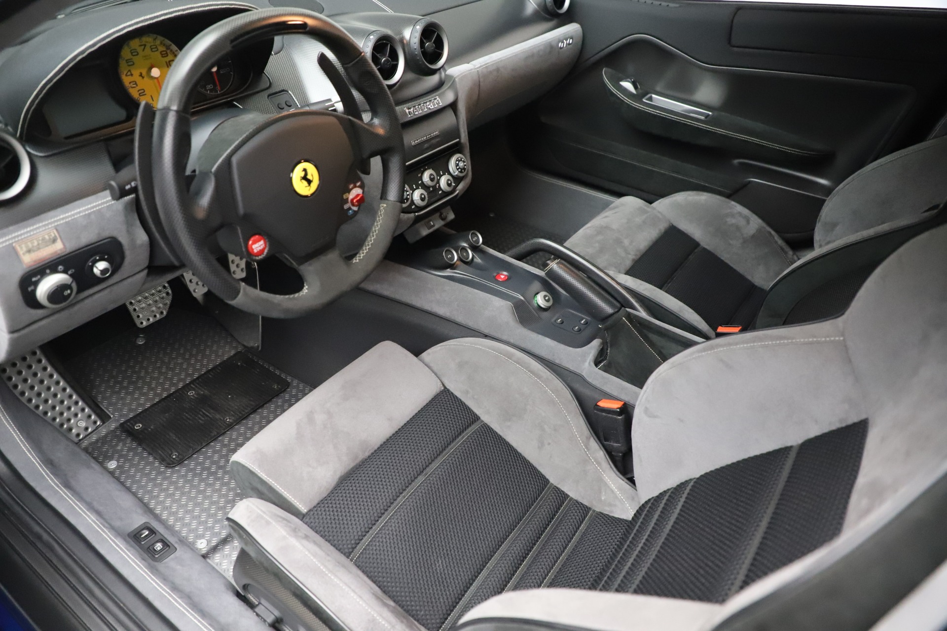 2011 Ferrari 599 GTO, 3/20