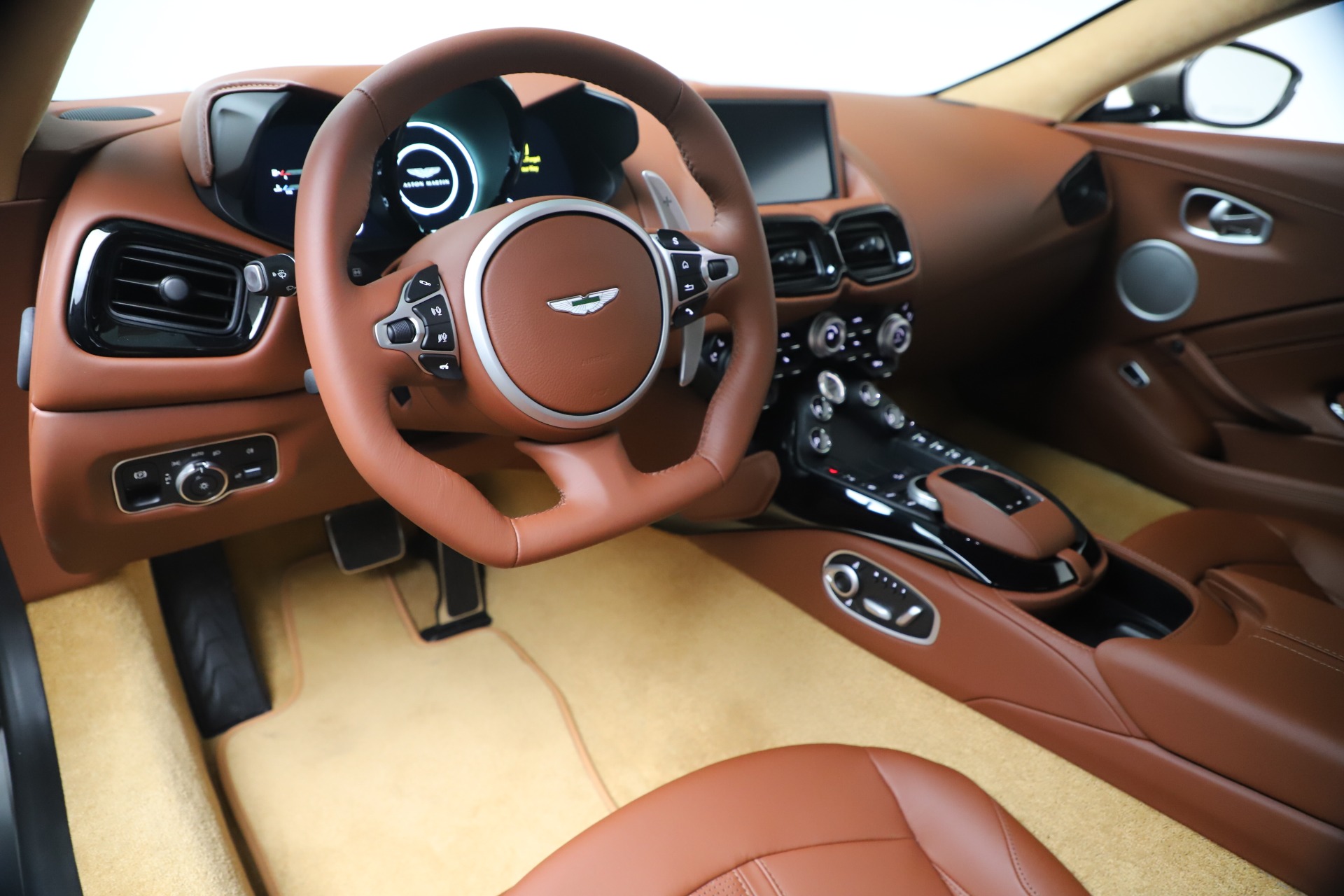 2020 Aston Martin Vantage Coupe, 3/19