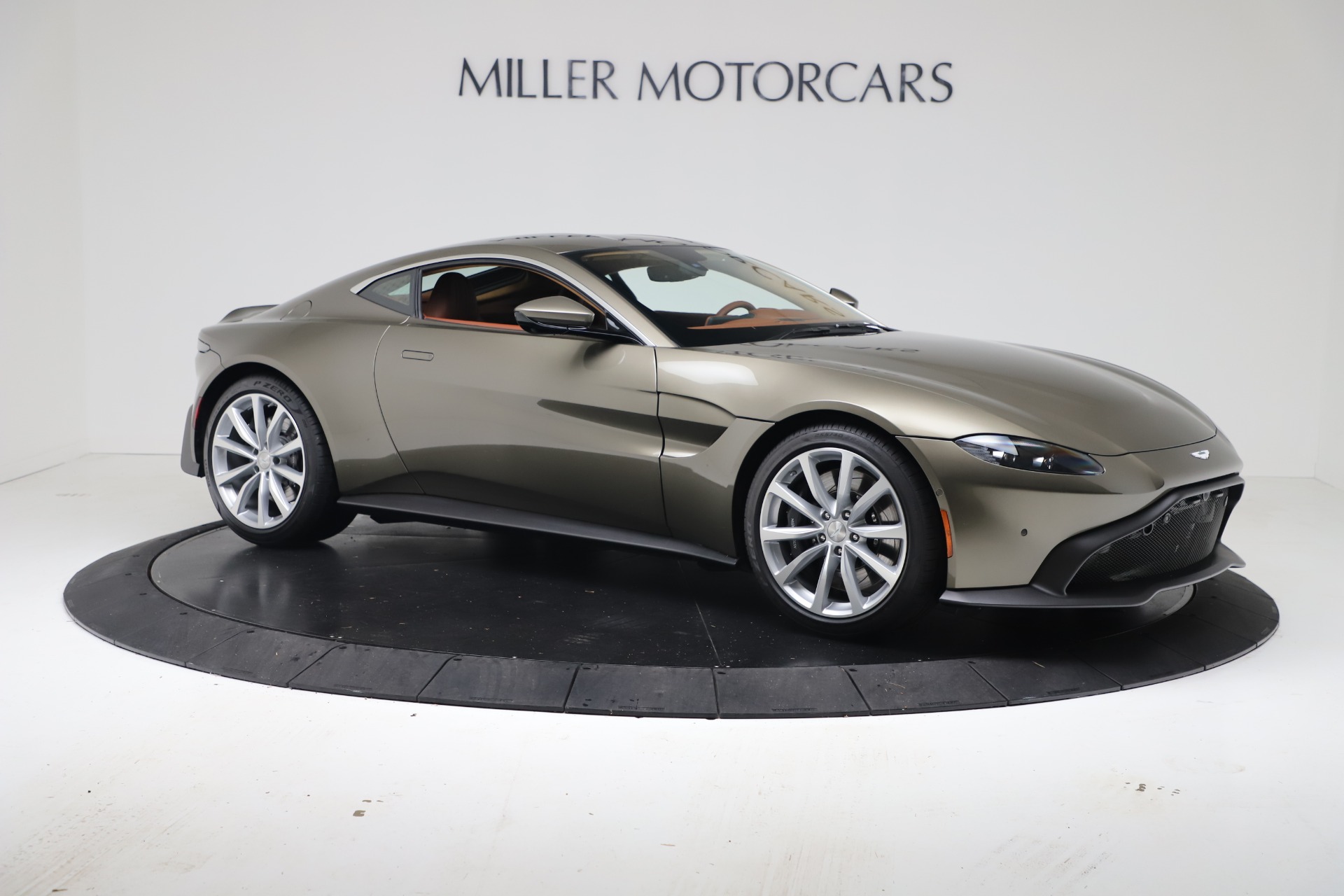 2020 Aston Martin Vantage Coupe, 14/19