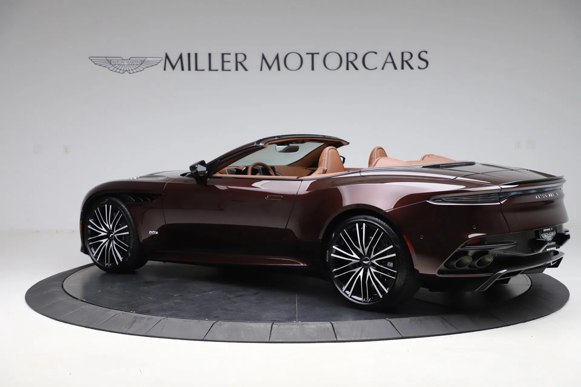 2020 Aston Martin DBS Superleggera Volante for sale, exterior, CHESTNUT TAN