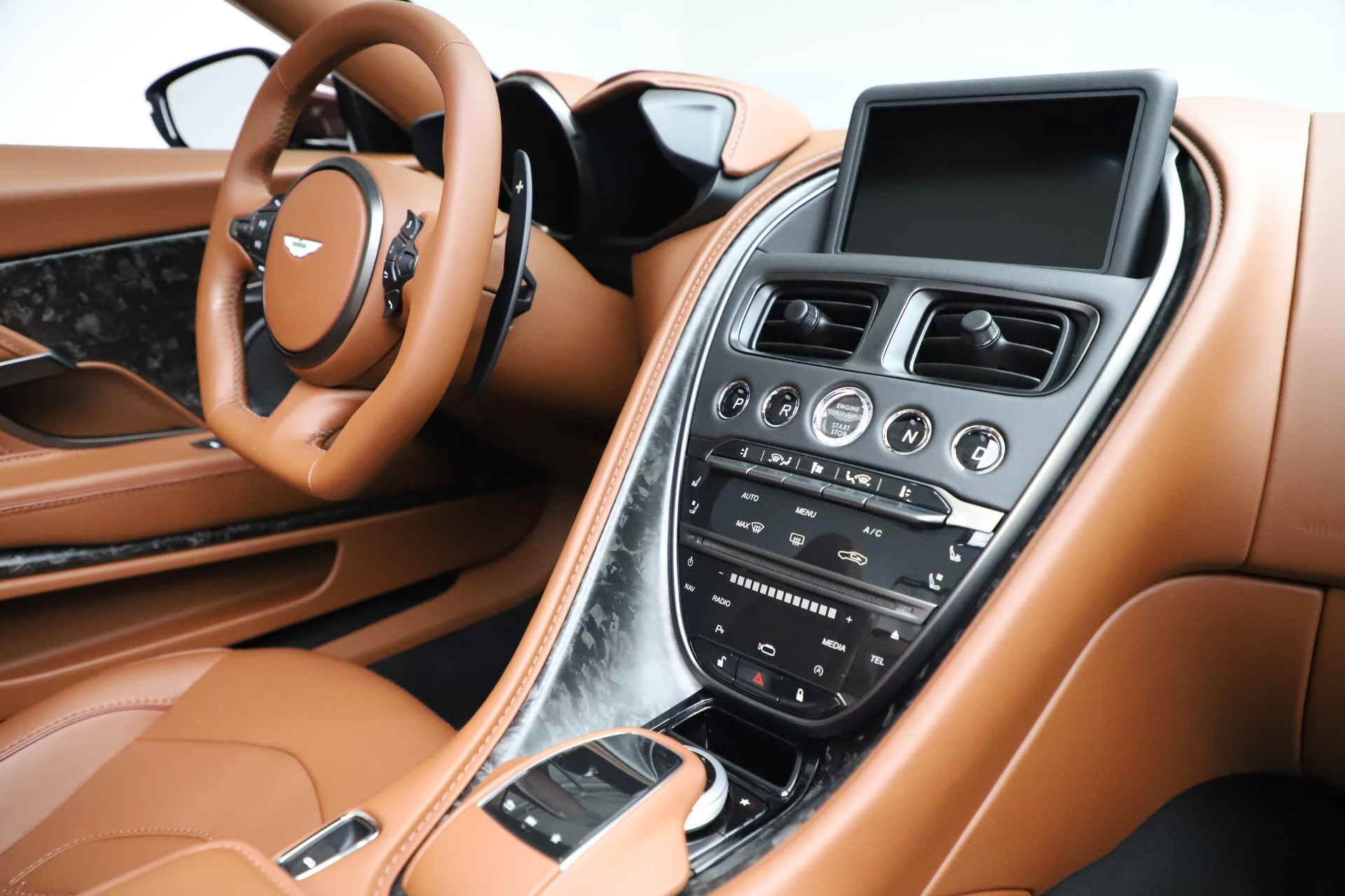 2020 Aston Martin DBS Superleggera Volante, 7/20