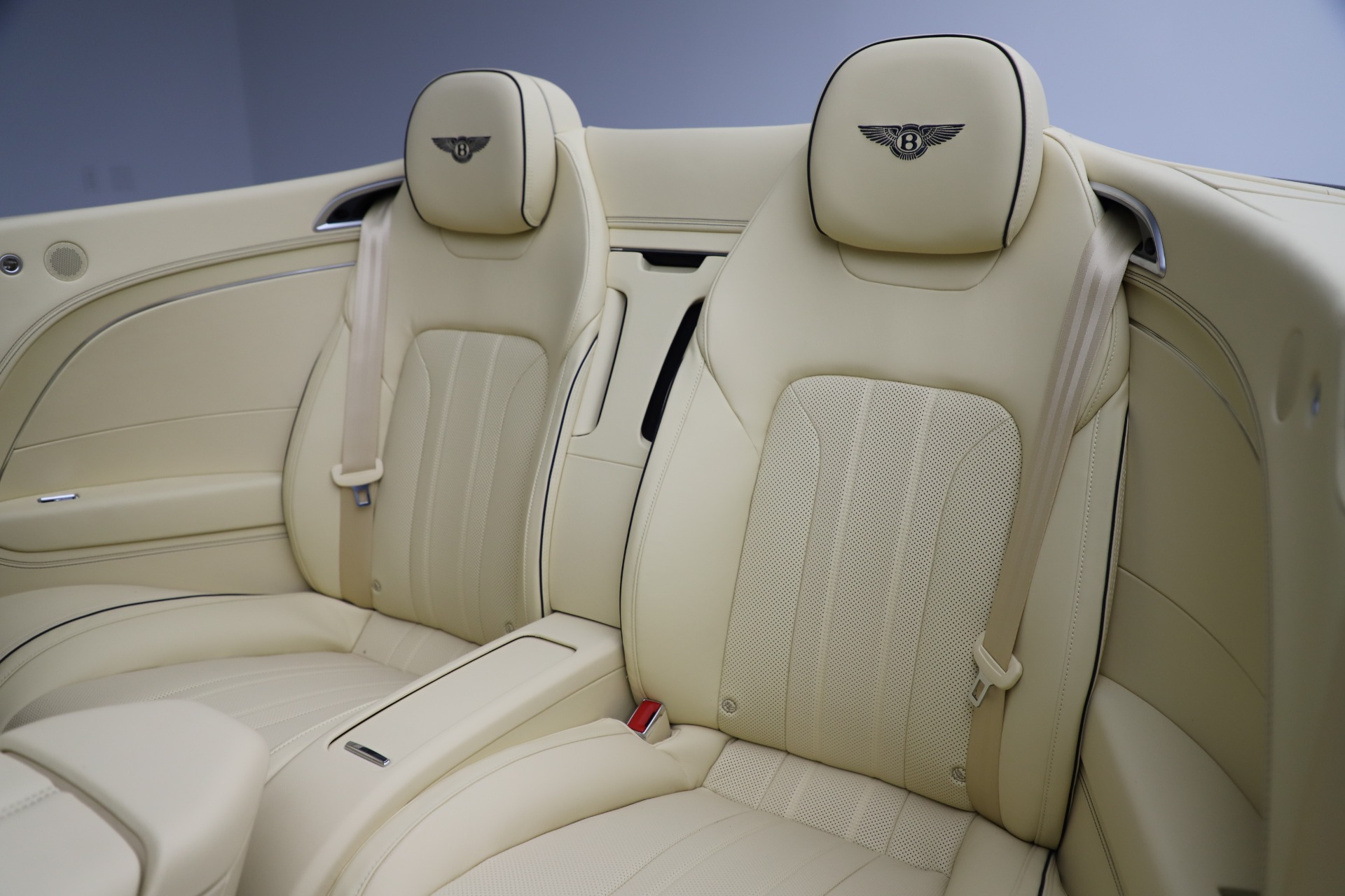 2020 Bentley Continental GTC V8, 7/20