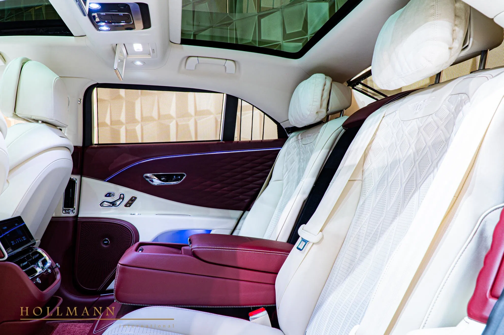 2020 Bentley Flying Spur FIRST EDITION interior, seats, Linen and Cricket Ball