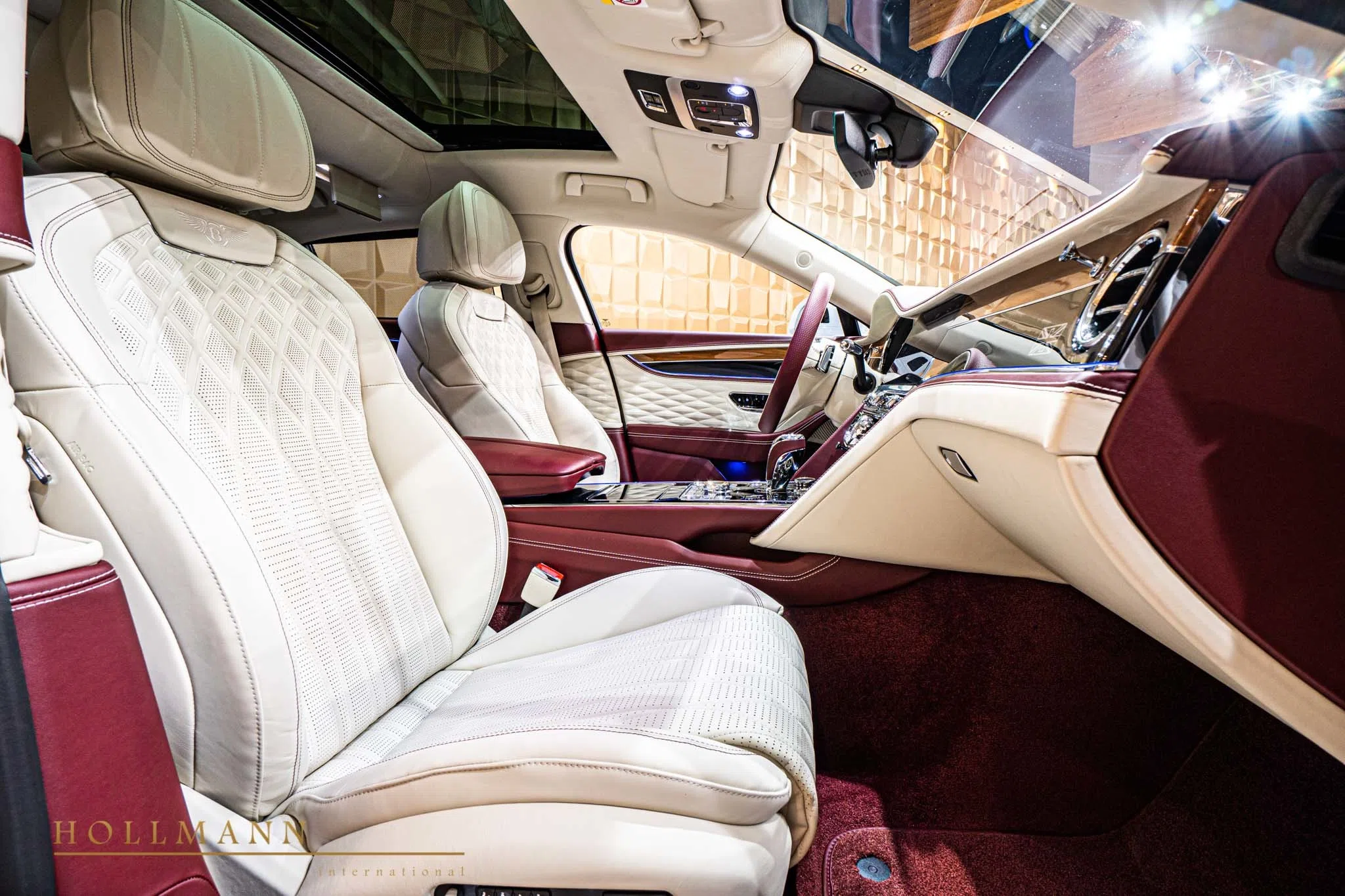 2020 Bentley Flying Spur FIRST EDITION interior, seats, Linen and Cricket Ball