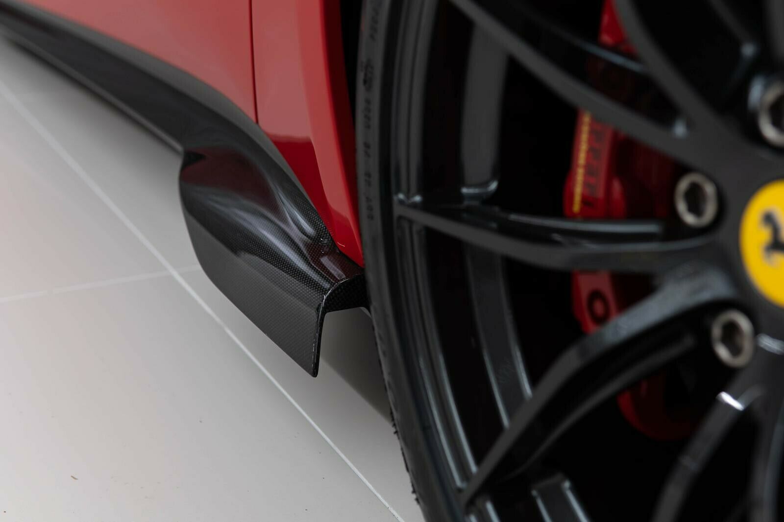 2017 Ferrari F12 TDF, 22/24