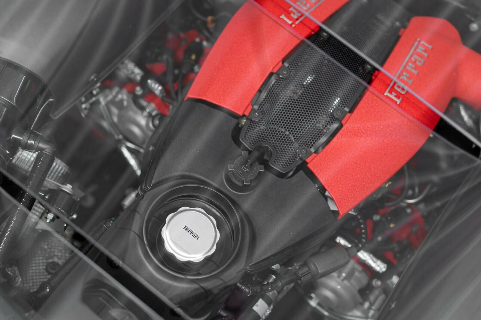 2020 Ferrari F8 Tributo Coupé, 7/12