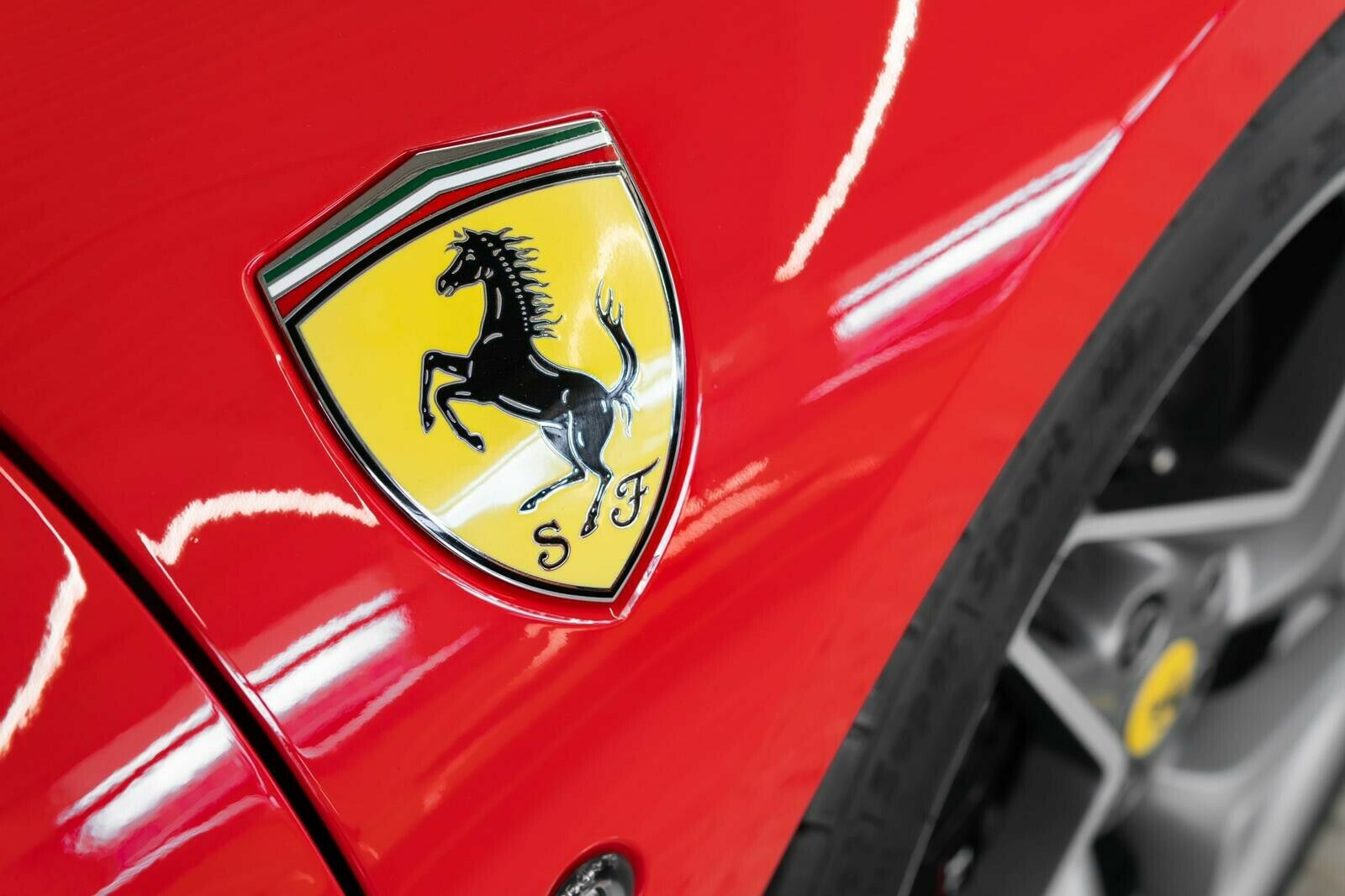2020 Ferrari F8 Tributo Coupé, 8/12