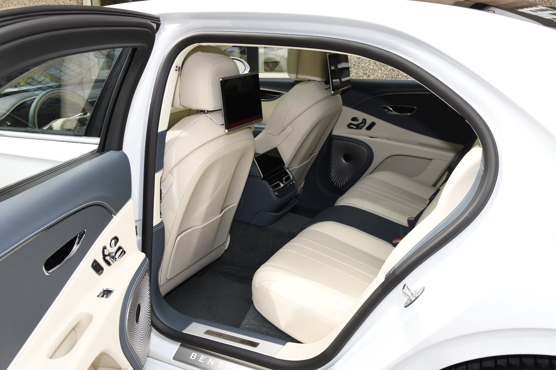 2020 Bentley Flying Spur W12, 8/20