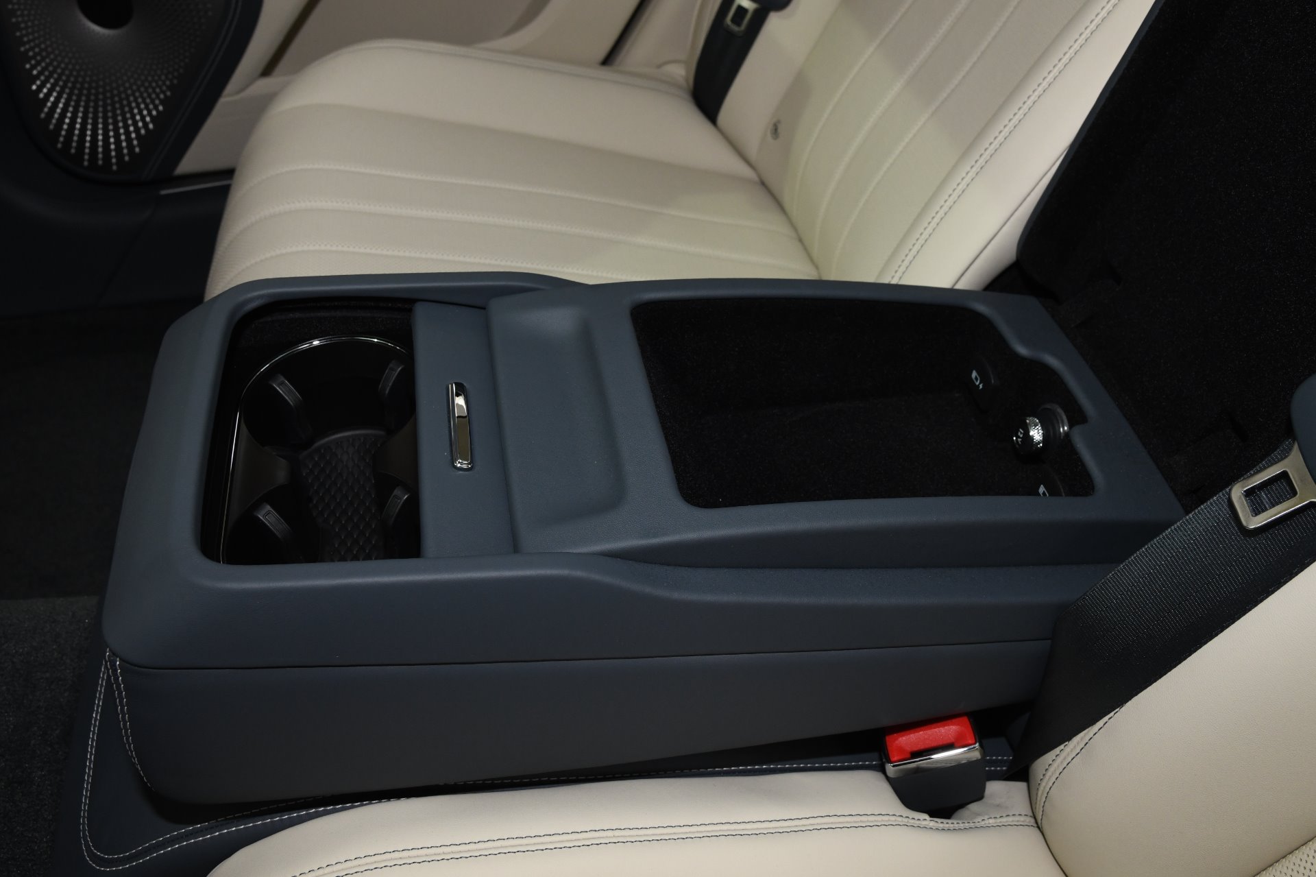2020 Bentley Flying Spur W12, 11/20