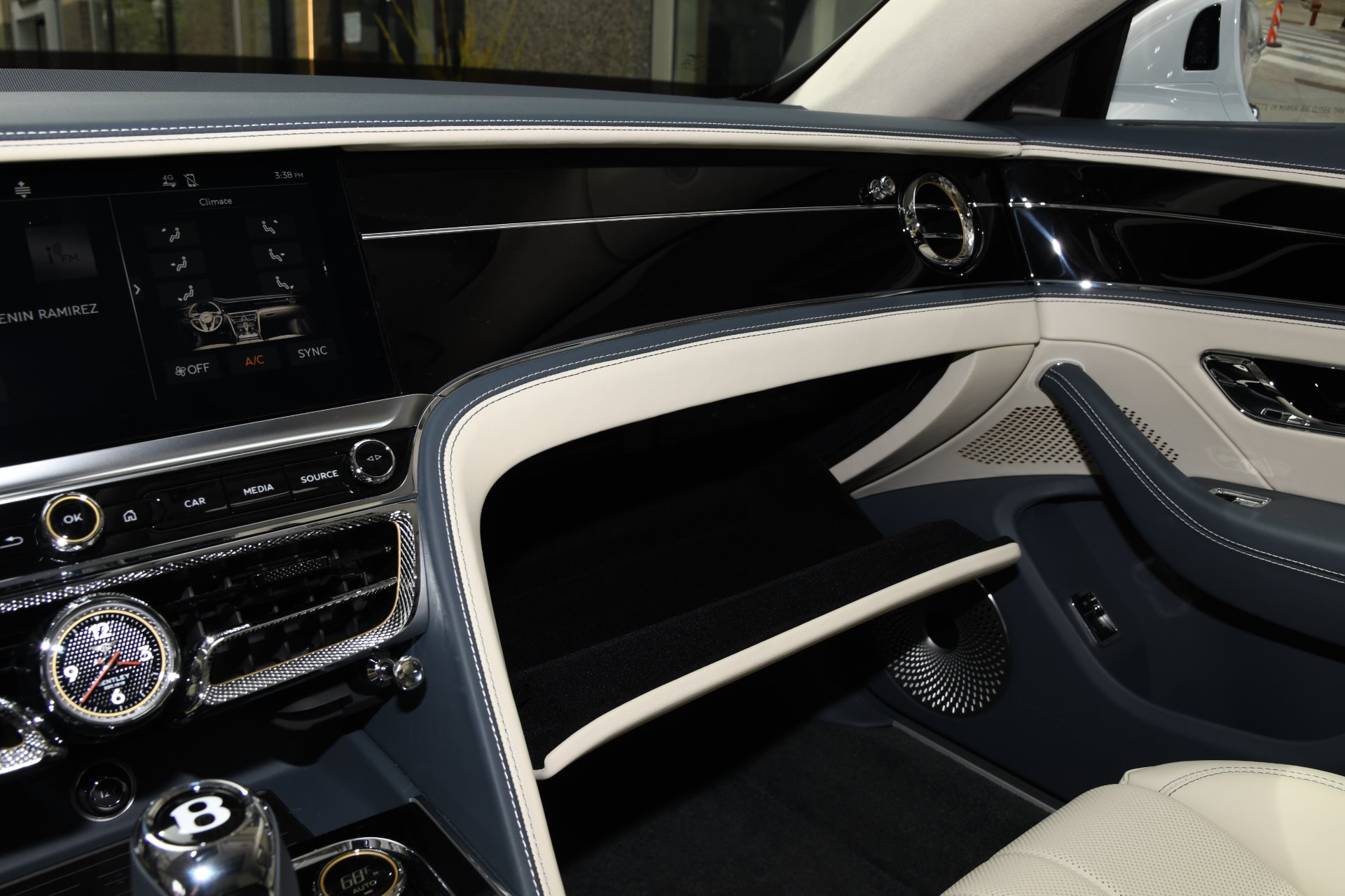 2020 Bentley Flying Spur W12, 16/20