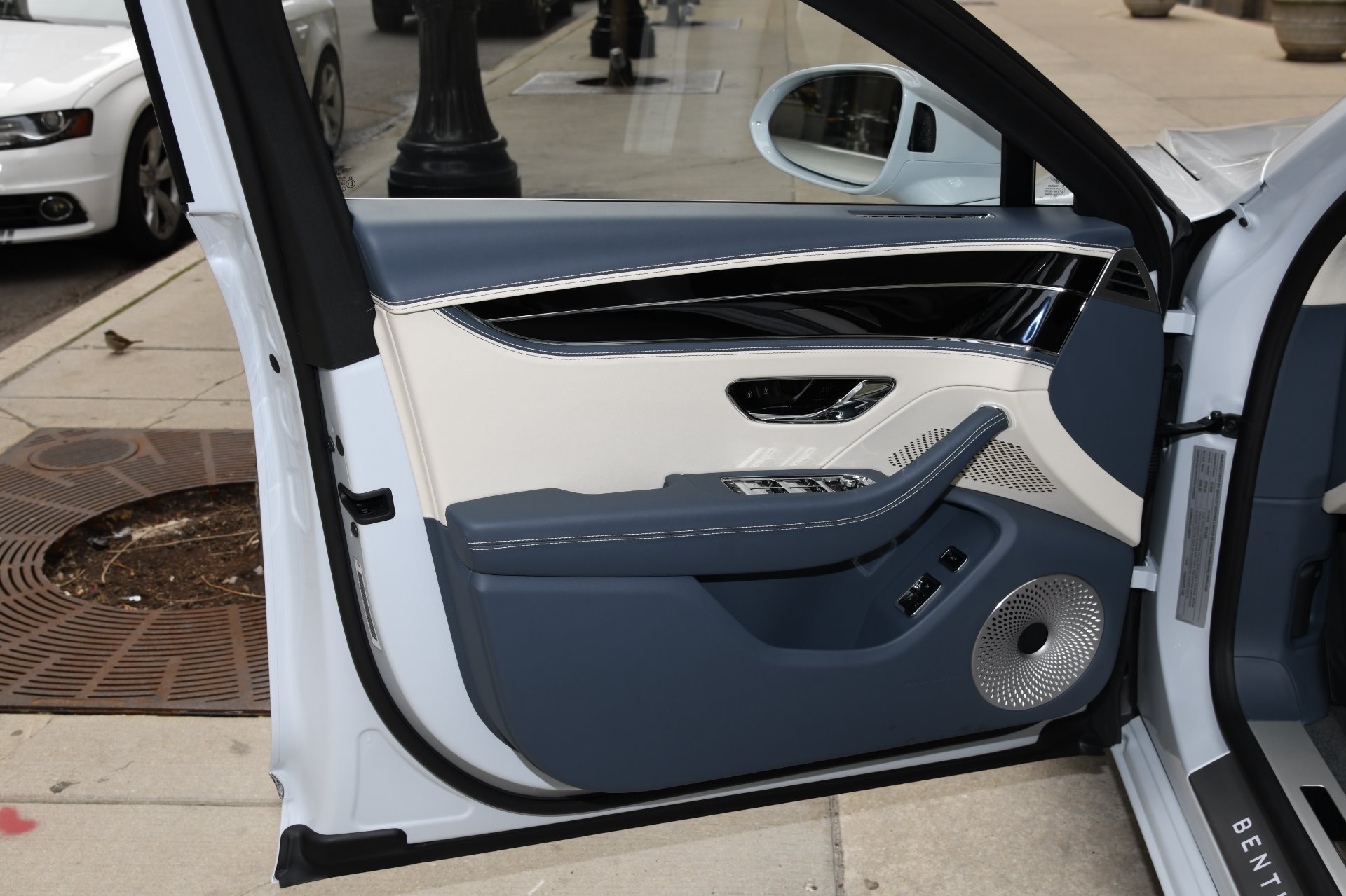 2020 Bentley Flying Spur W12, 18/20