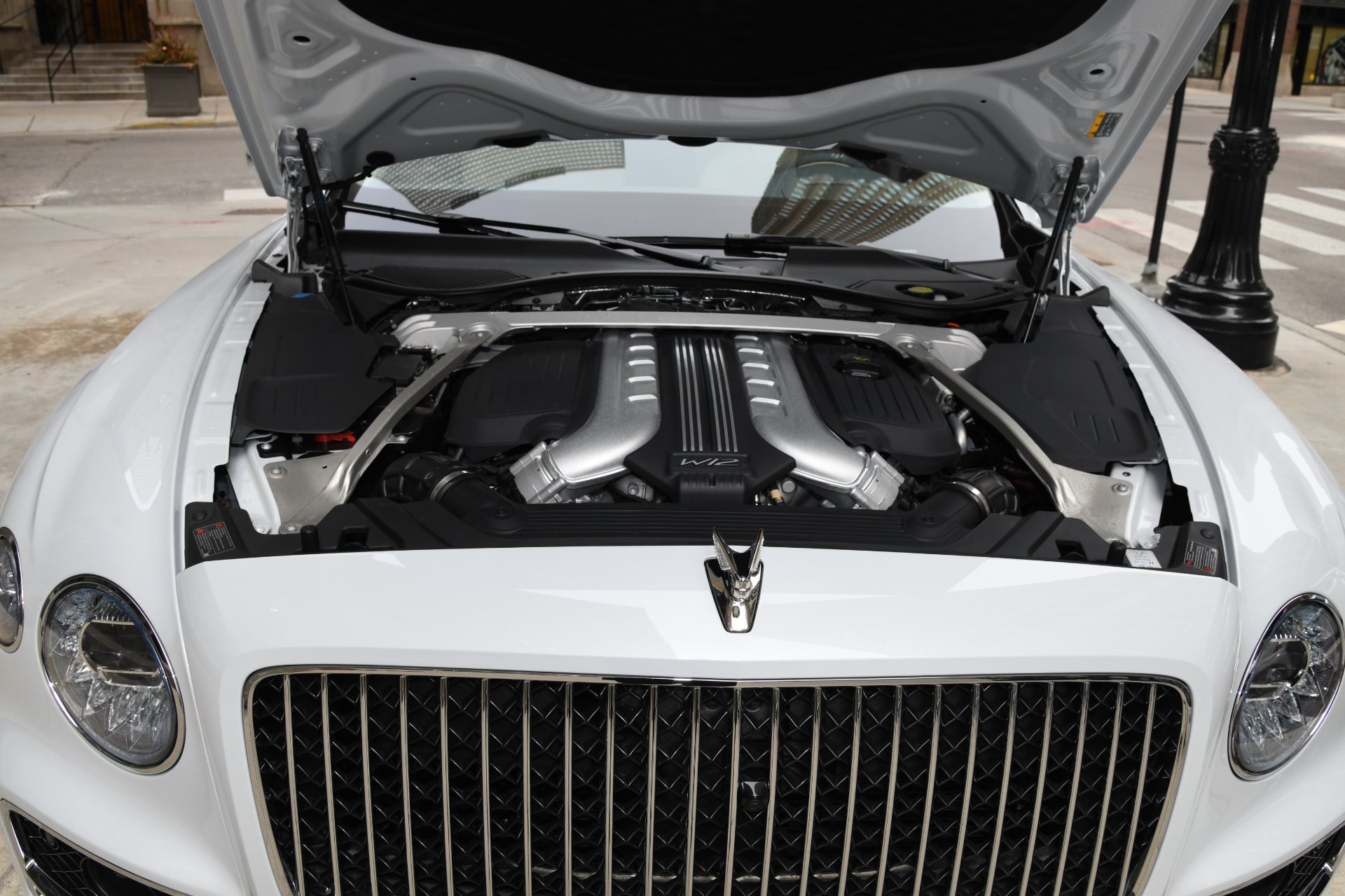 2020 Bentley Flying Spur W12, 19/20