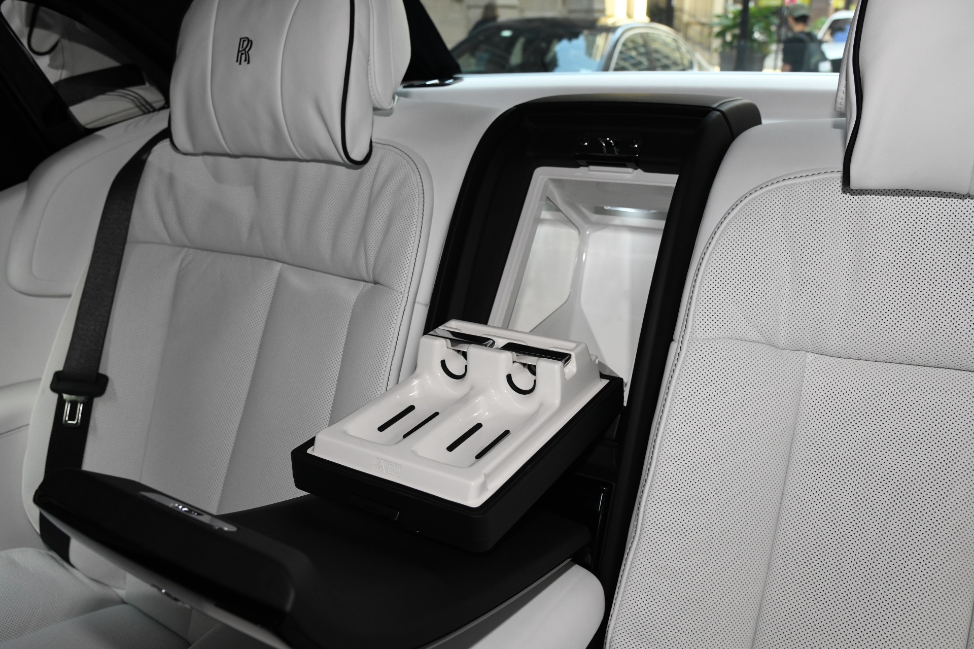 2020 New 2020 Rolls-Royce Phantom Extended Wheelbase EWB, 13/20