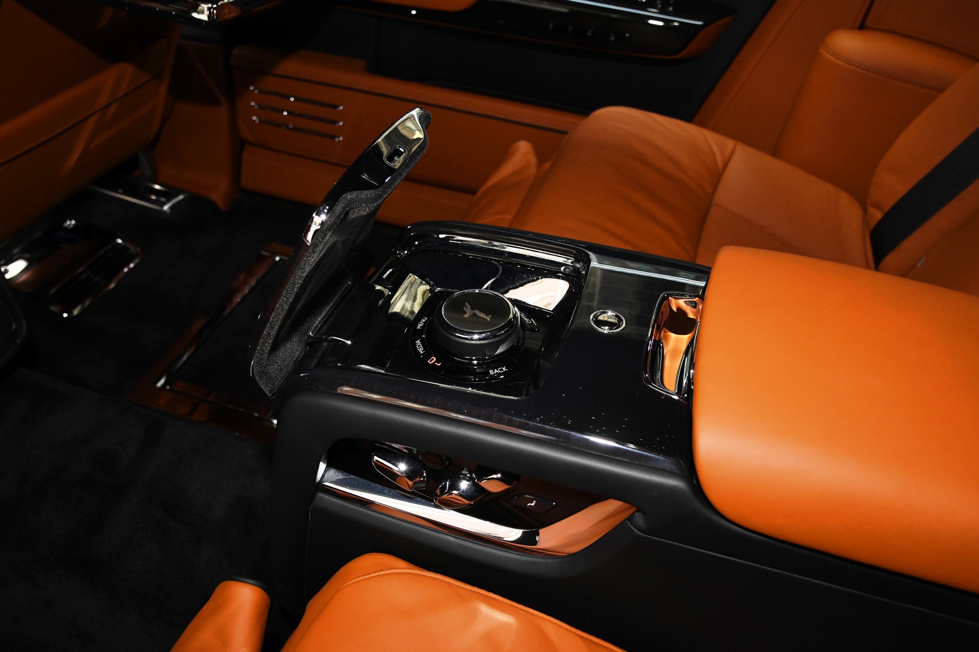 2019 ROLLS-ROYCE PHANTOM EXTENDED WHEELBASE EWB, 18/20