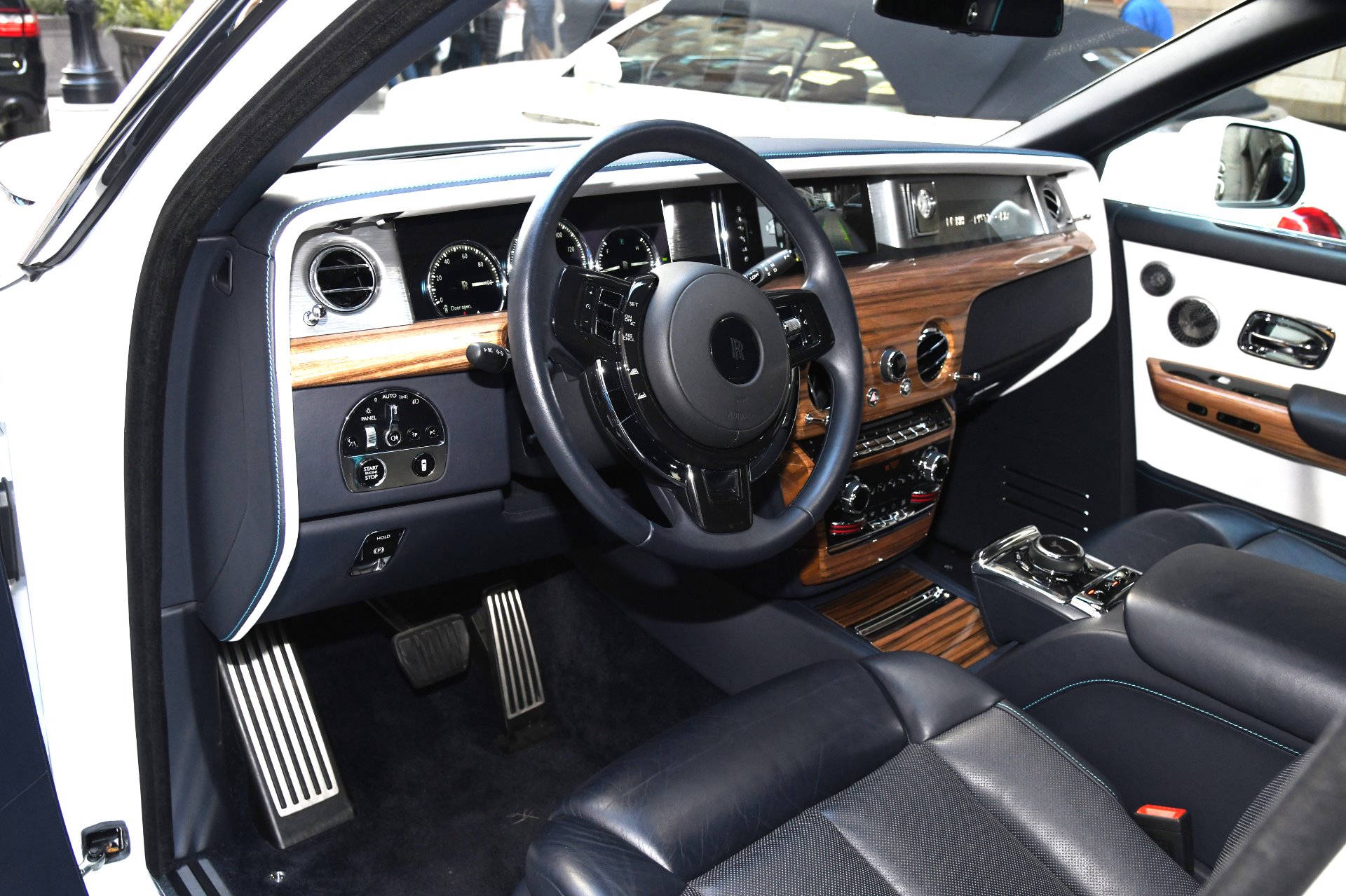 2018 ROLLS-ROYCE PHANTOM EXTENDED WHEELBASE EWB, 13/20