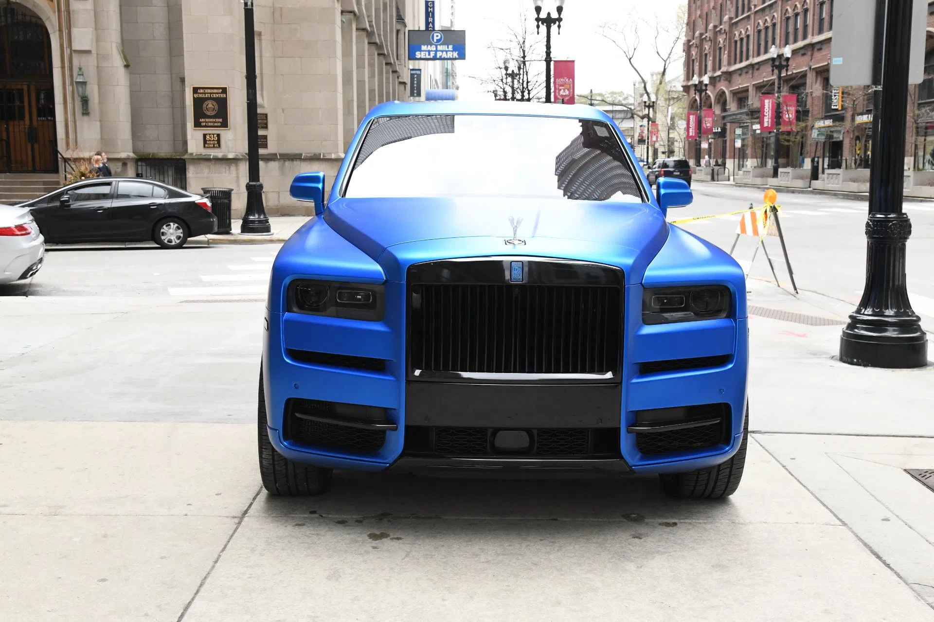 2019 Rolls-Royce Cullinan for sale, exterior, Black Diamond