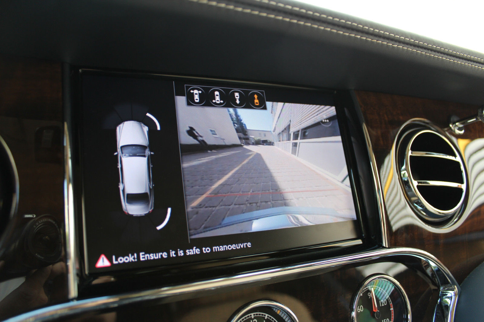 2017 Bentley Mulsanne Extended Wheelbase, 8/20