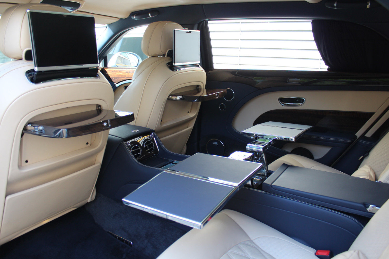 2017 Bentley Mulsanne Extended Wheelbase, 13/20