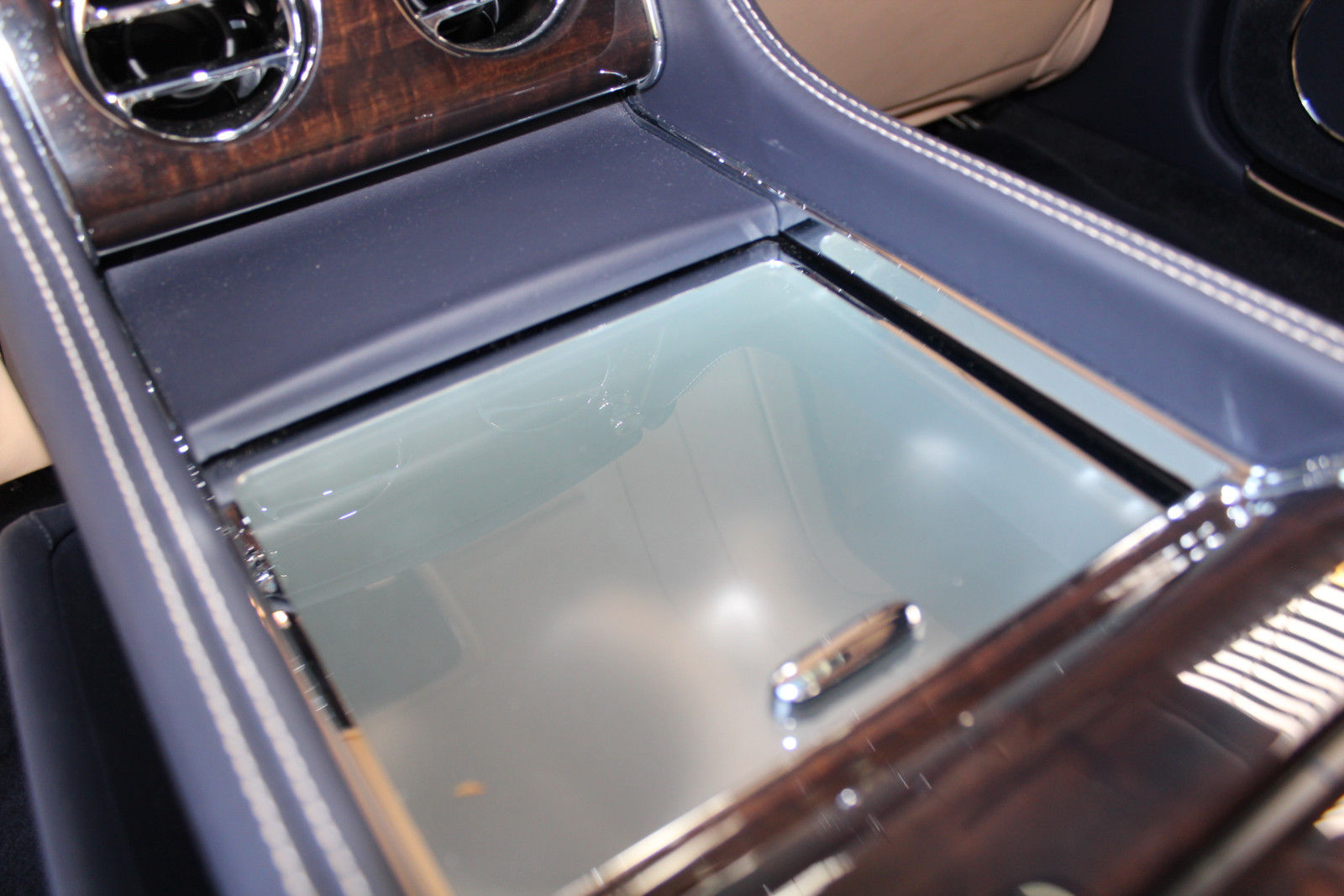 2017 Bentley Mulsanne Extended Wheelbase, 16/20