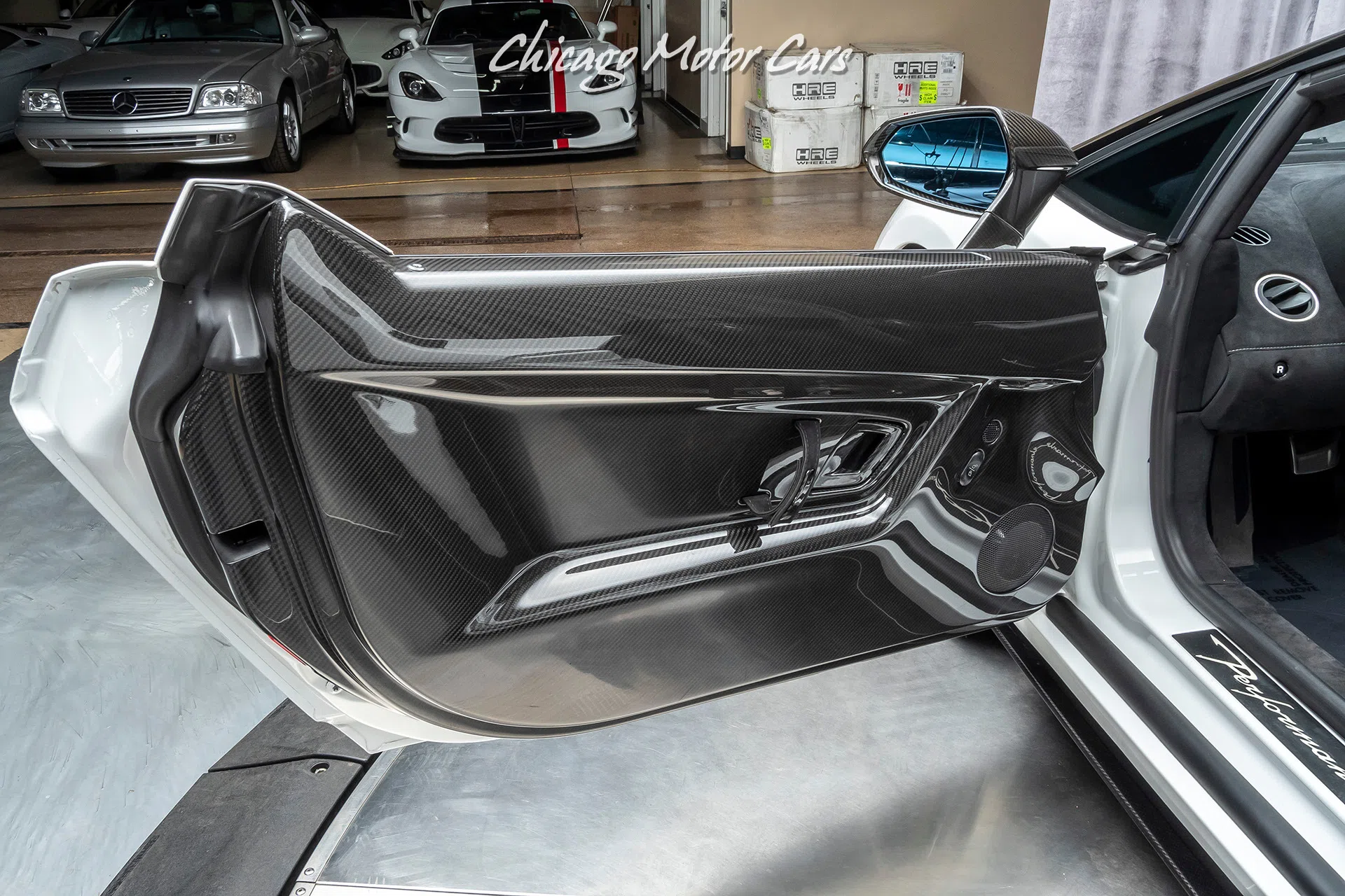 2011 Lamborghini Gallardo LP570-4 Performante Spyder interior, door panel, Nero Perseus Black