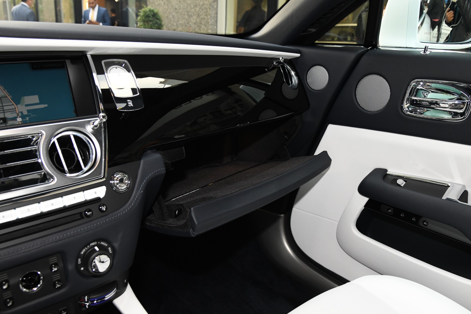2020 ROLLS-ROYCE WRAITH, 30/33