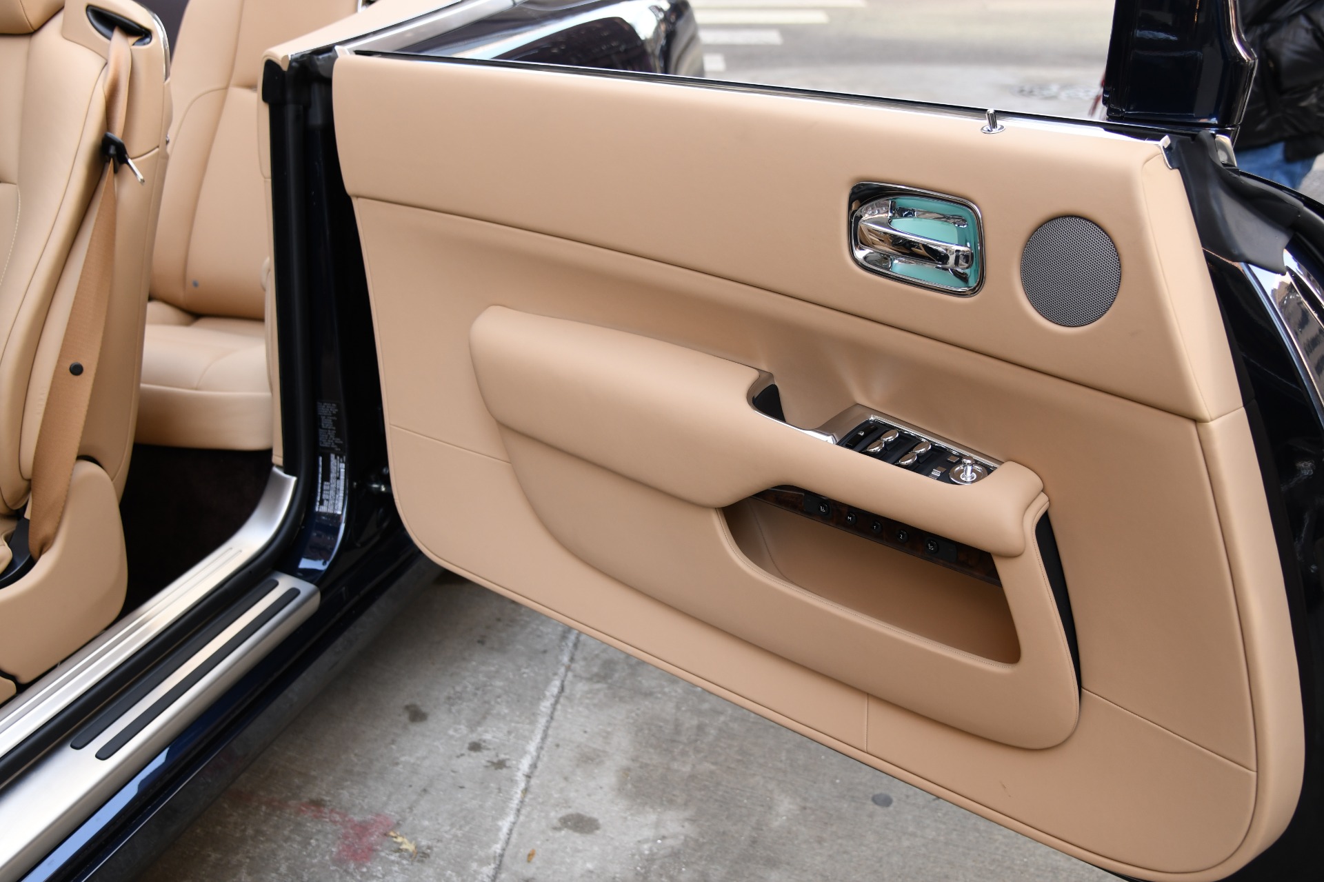 2020 Rolls-Royce Dawn, 28/34