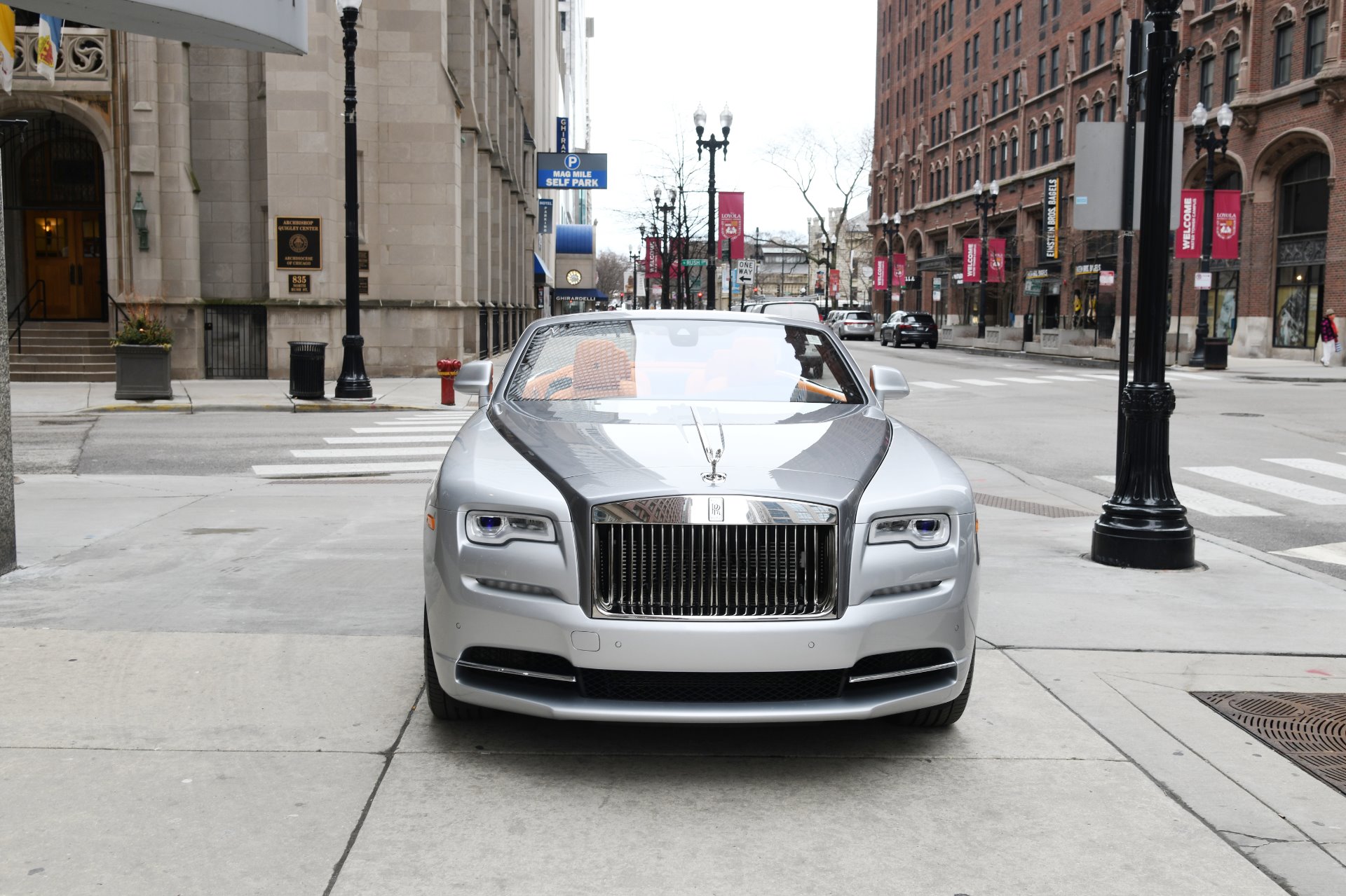 2020 Rolls-Royce Dawn, 2/20