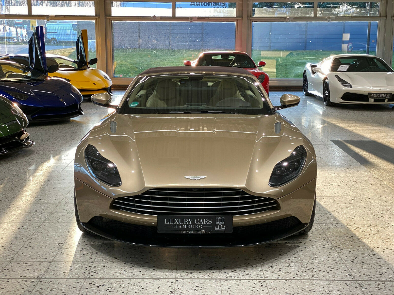2018 Aston Martin DB11 4.0 V8 Volante, 2/20