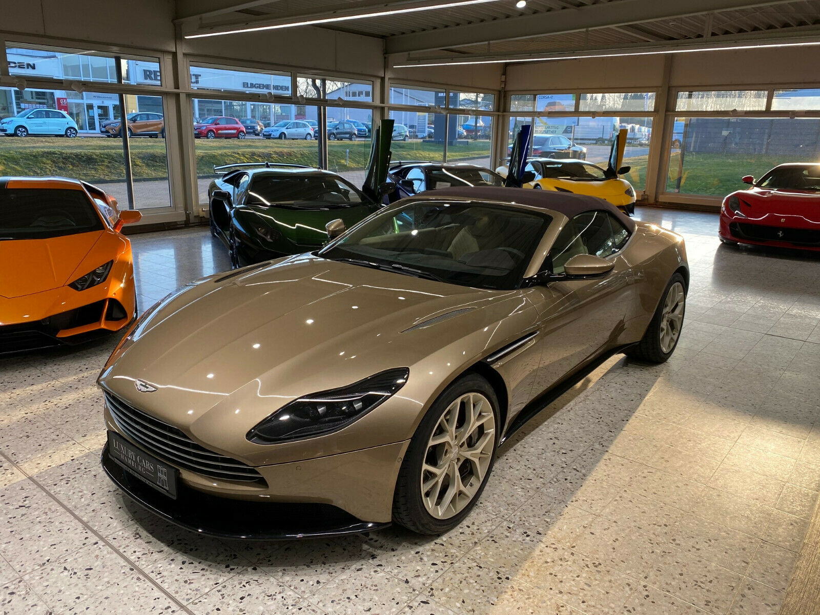 2018 Aston Martin DB11 4.0 V8 Volante, 9/20