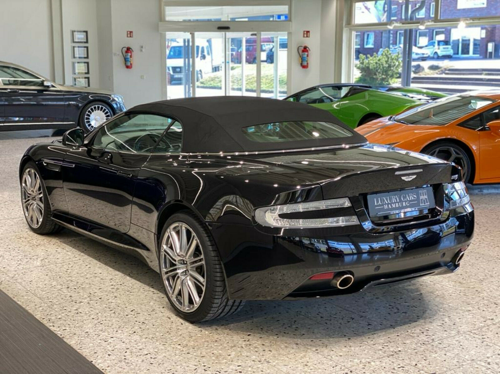 2015 Aston Martin DB9 Volante, 9/16