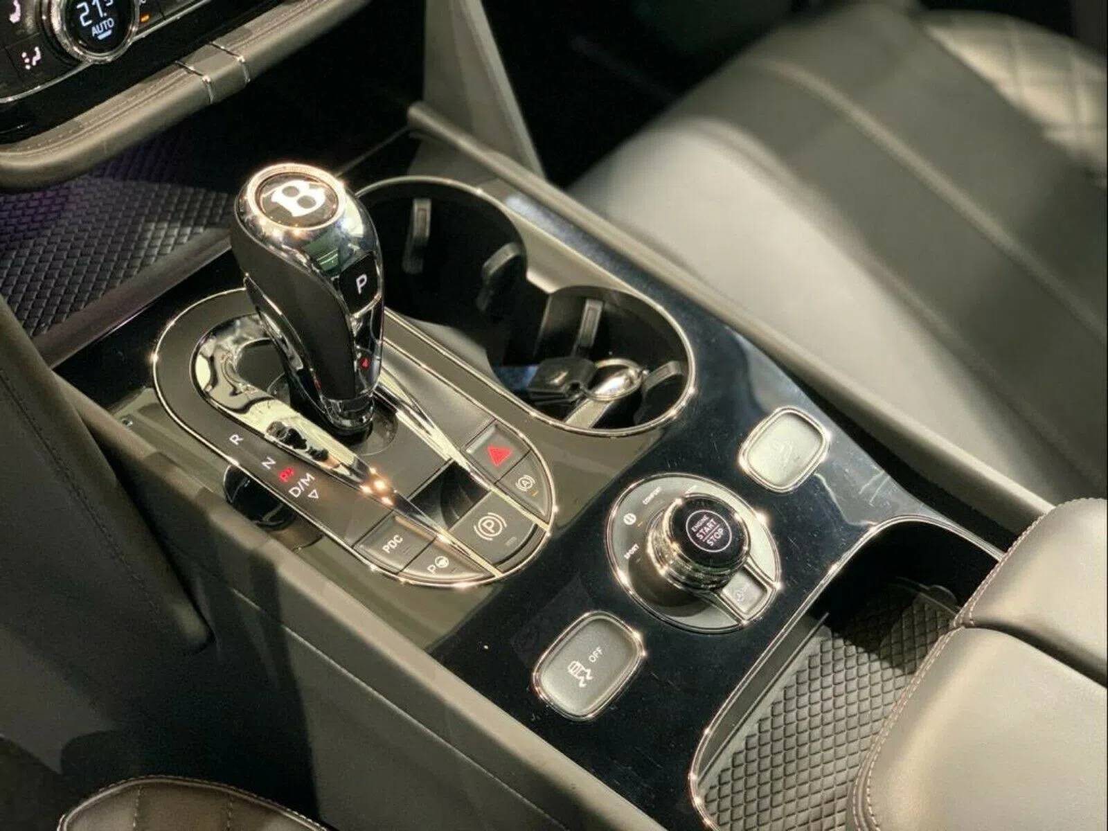2018 Bentley Bentayga V8 MULLINER, 4/18