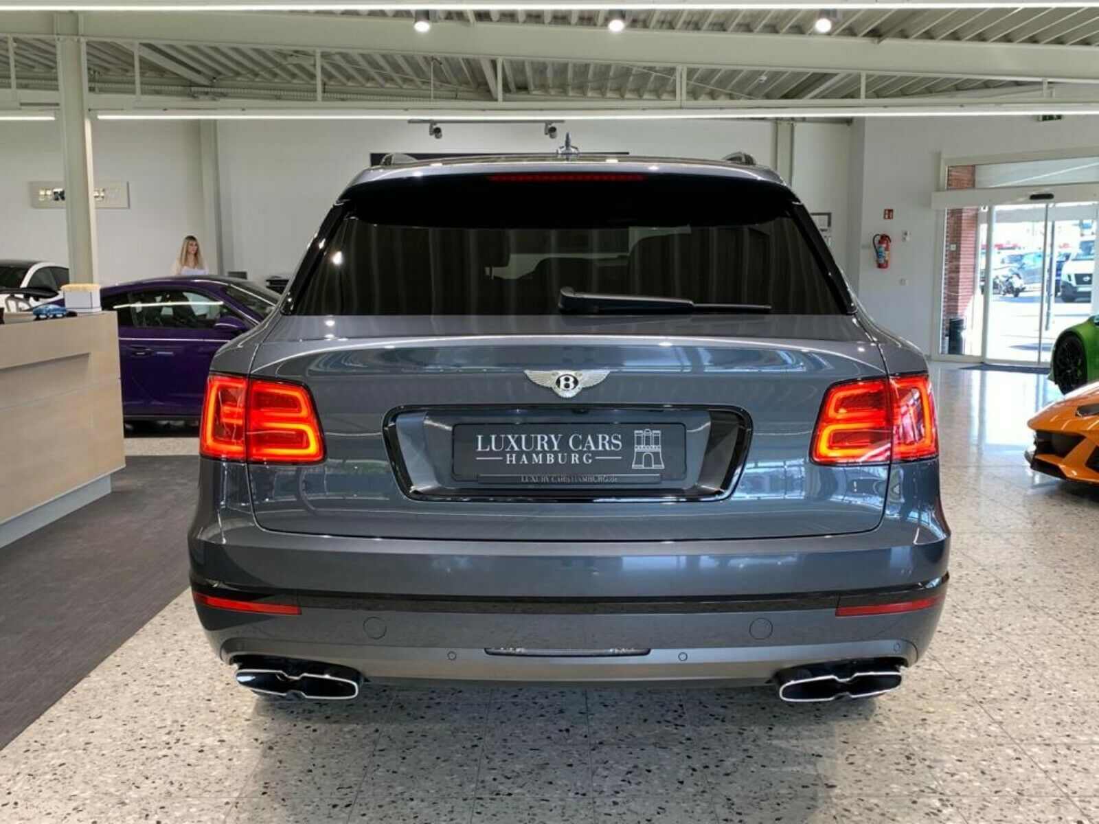 2018 Bentley Bentayga V8 MULLINER, 8/18