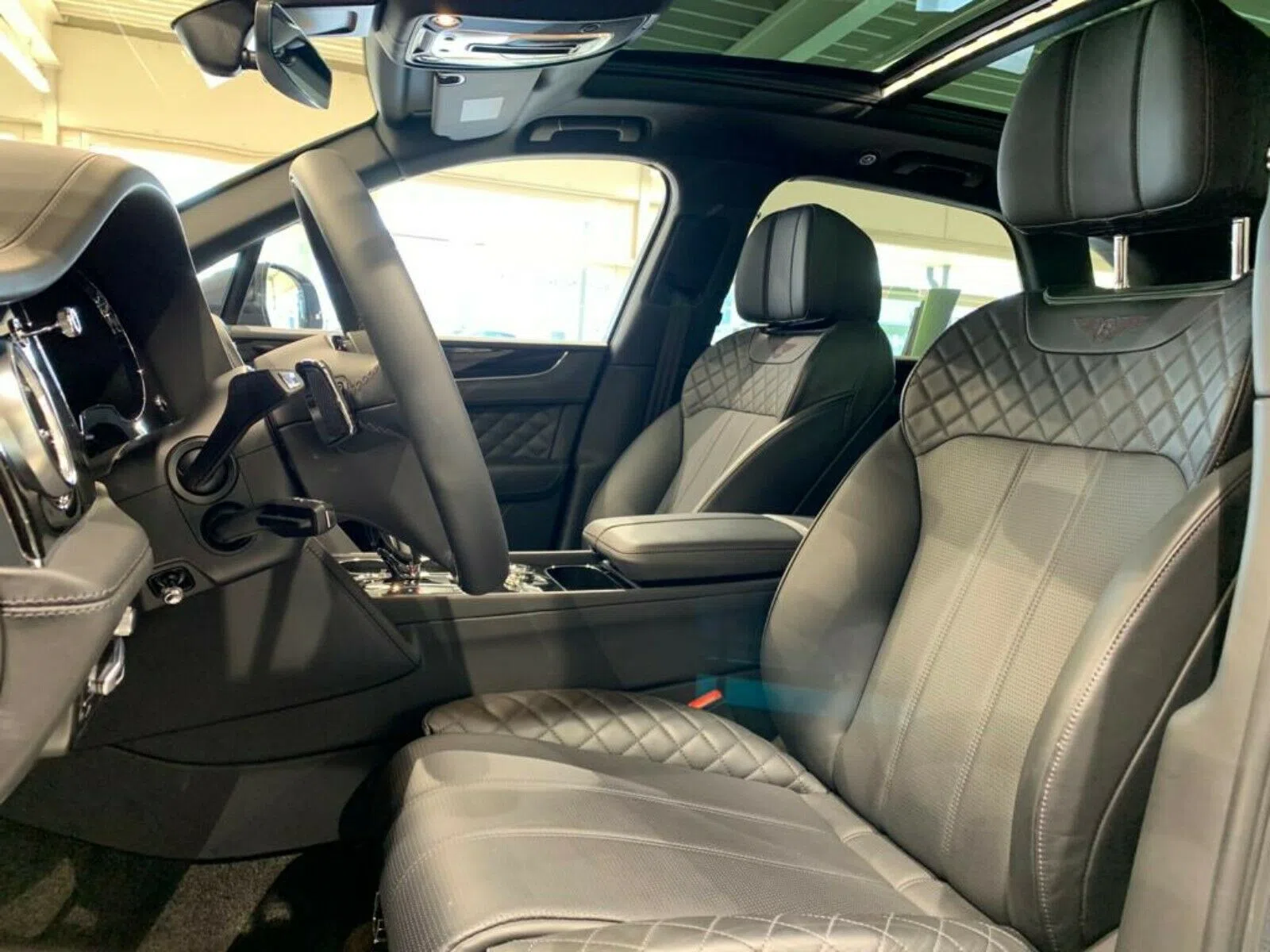 2018 Bentley Bentayga V8 MULLINER, 10/18
