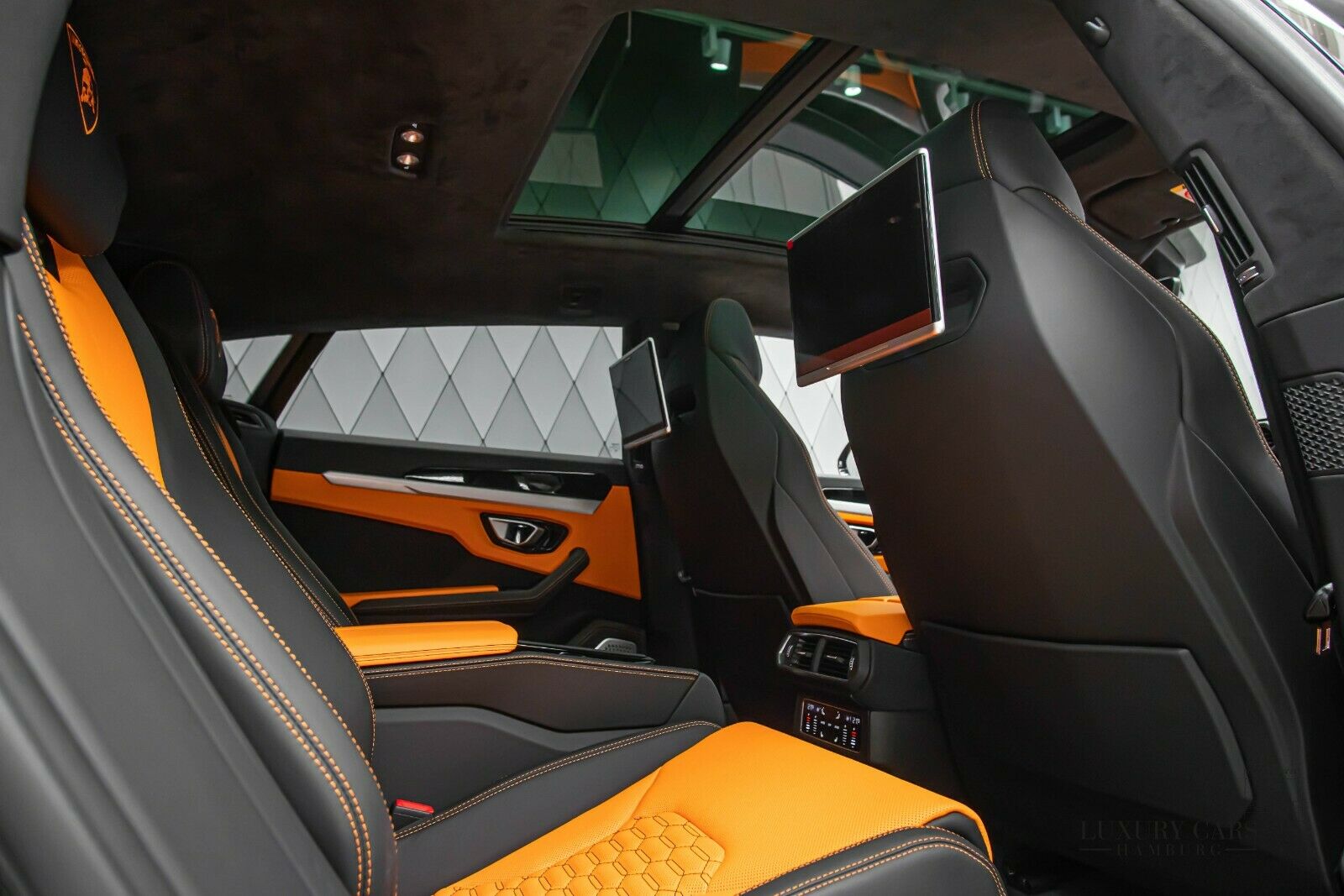 2020 Lamborghini Urus, 7/17
