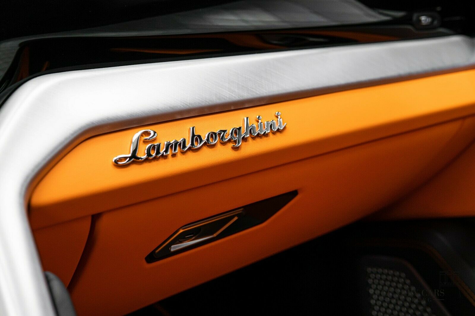2020 Lamborghini Urus, 12/17