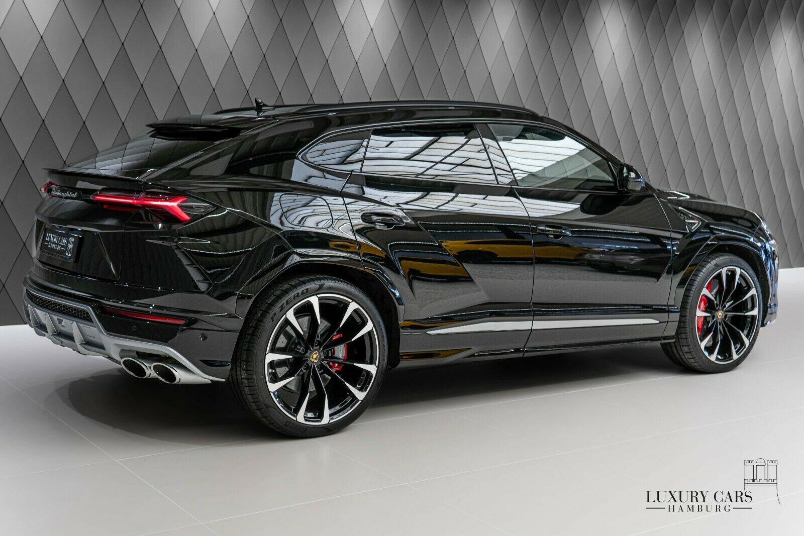 2020 Lamborghini Urus, 16/17