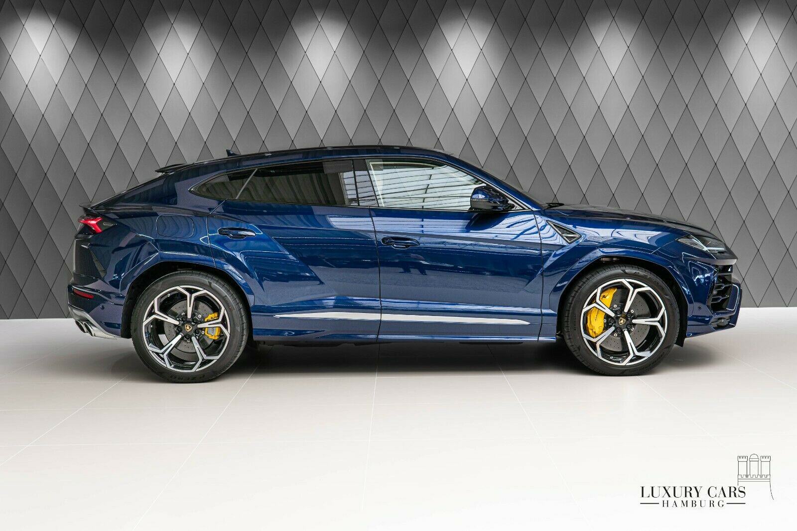 2020 Lamborghini Urus, 8/20