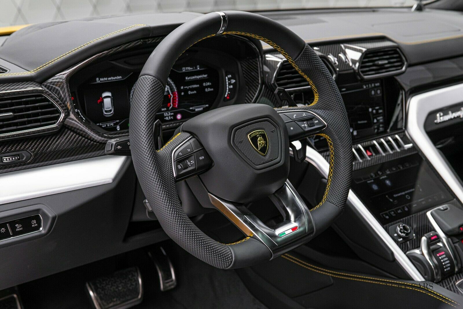 2020 Lamborghini Urus, 7/20