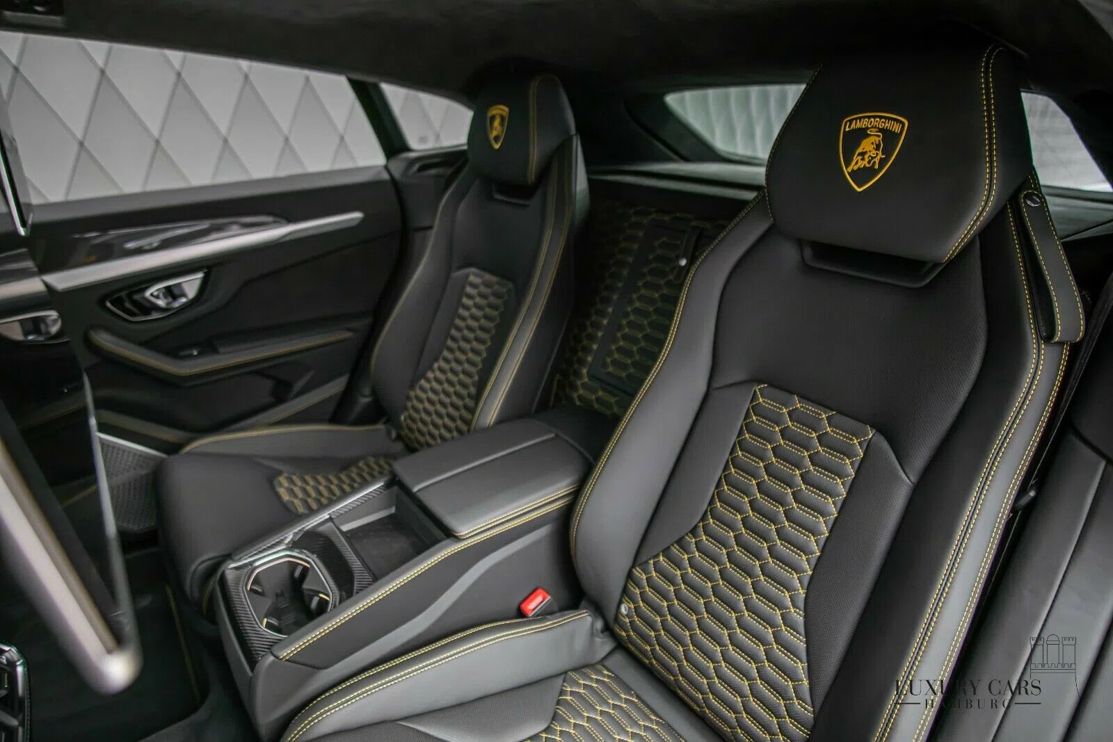 2020 Lamborghini Urus interior, seats, Leather Black