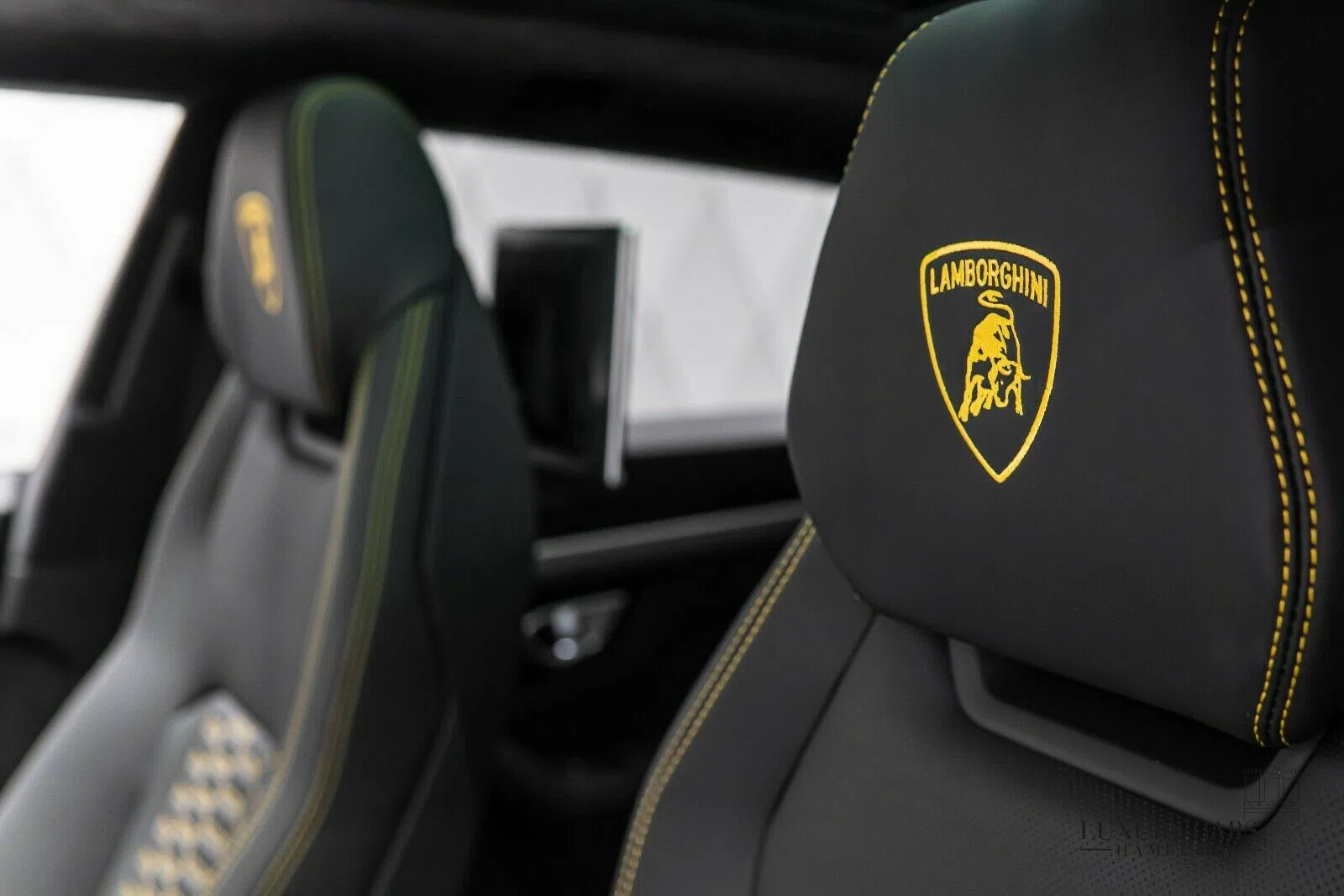2020 Lamborghini Urus interior, seats, Leather Black