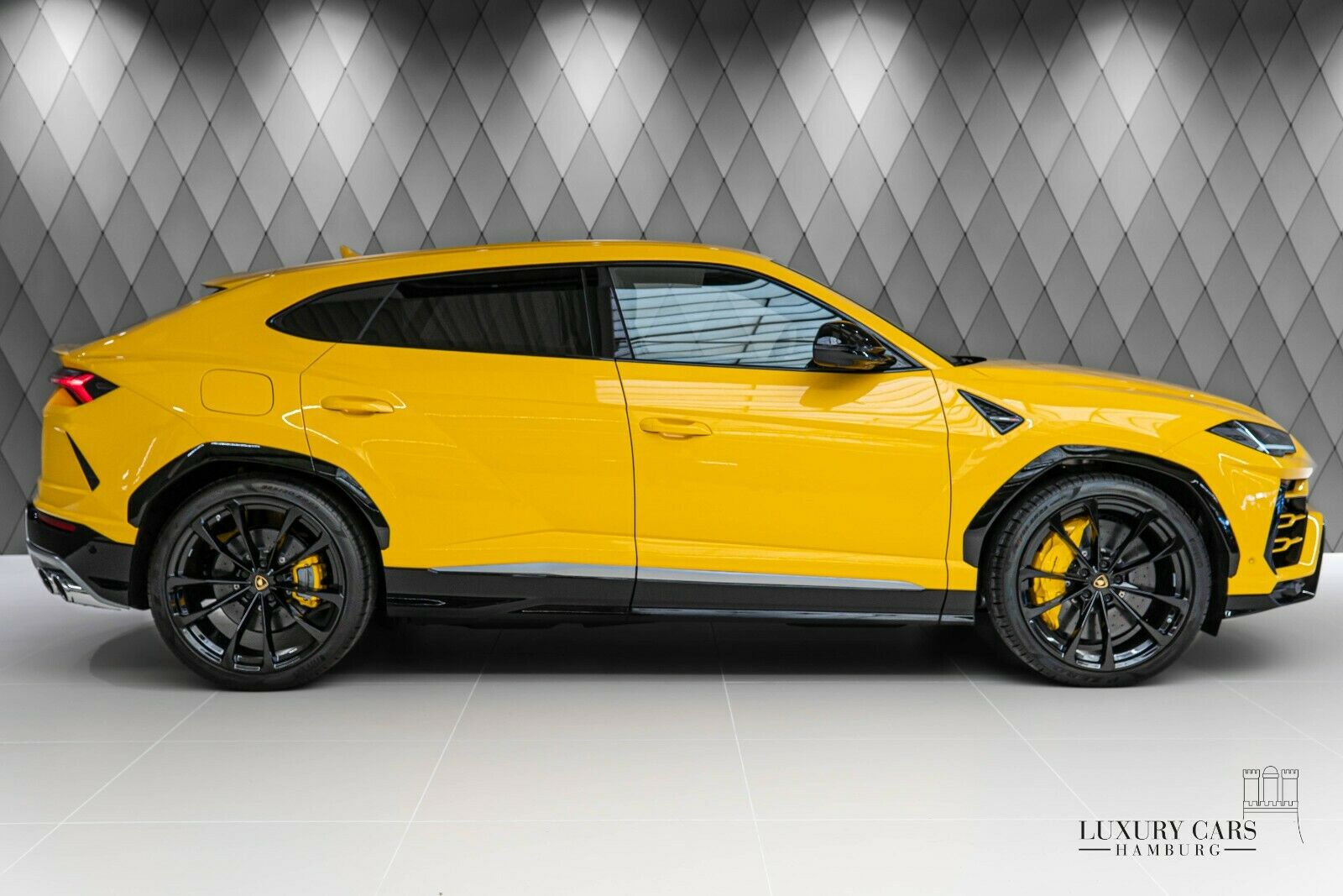 2020 Lamborghini Urus, 17/20