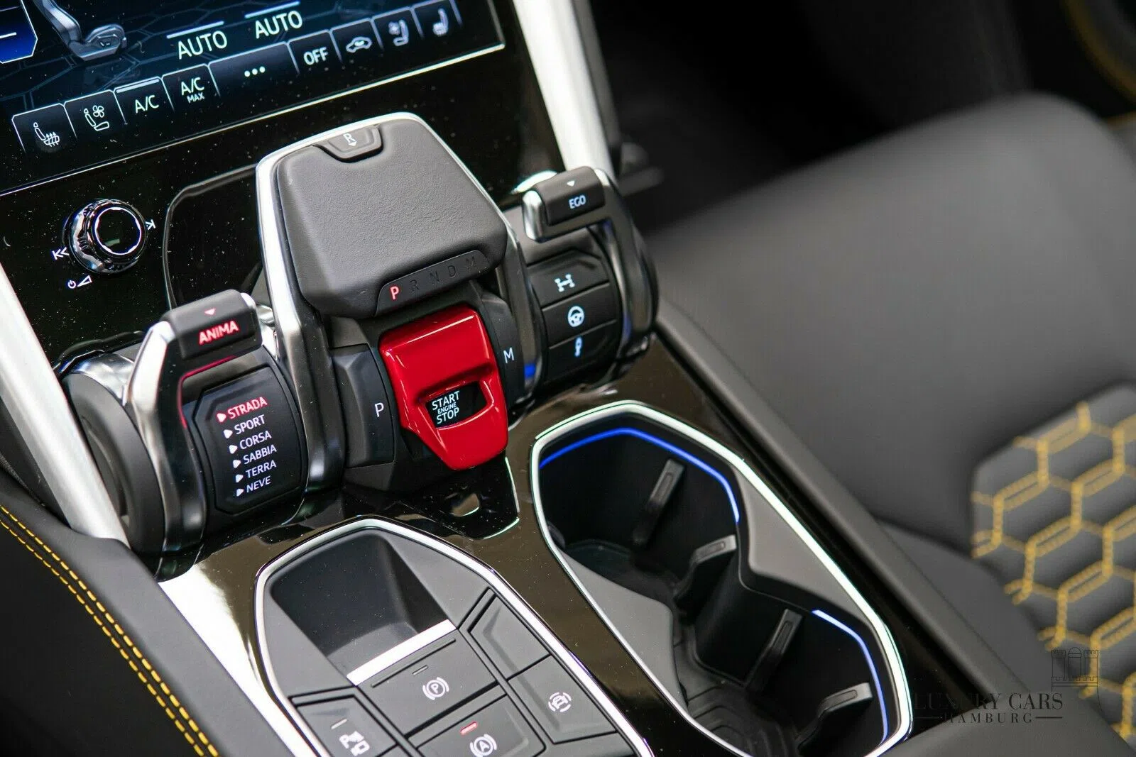 2020 Lamborghini Urus interior, center console, Andere, Vollleder
