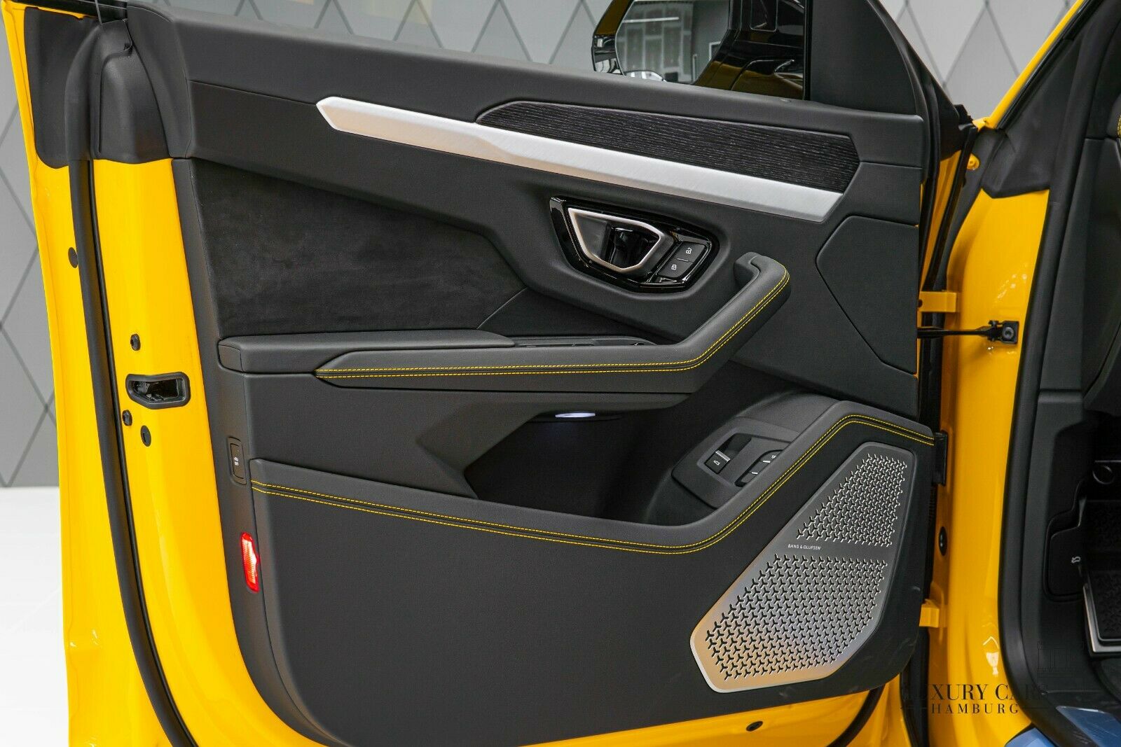 2020 Lamborghini Urus, 26/32