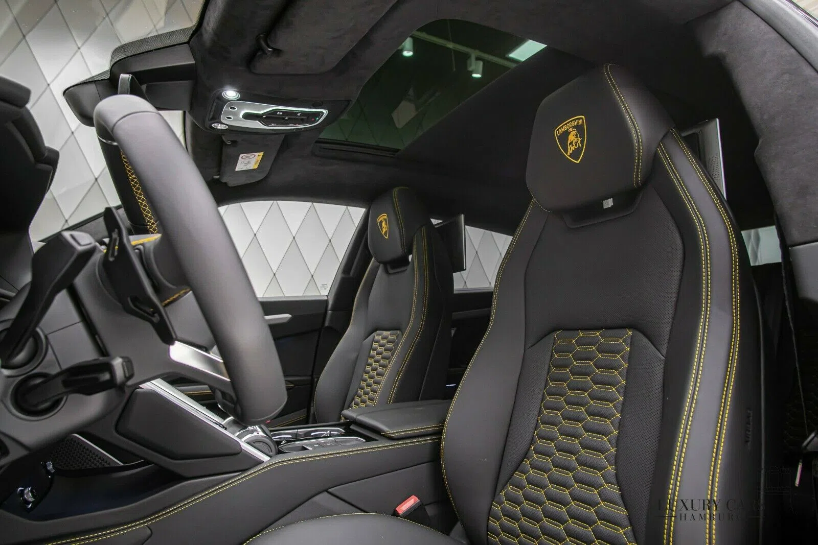 2020 Lamborghini Urus interior, seats, Andere, Vollleder