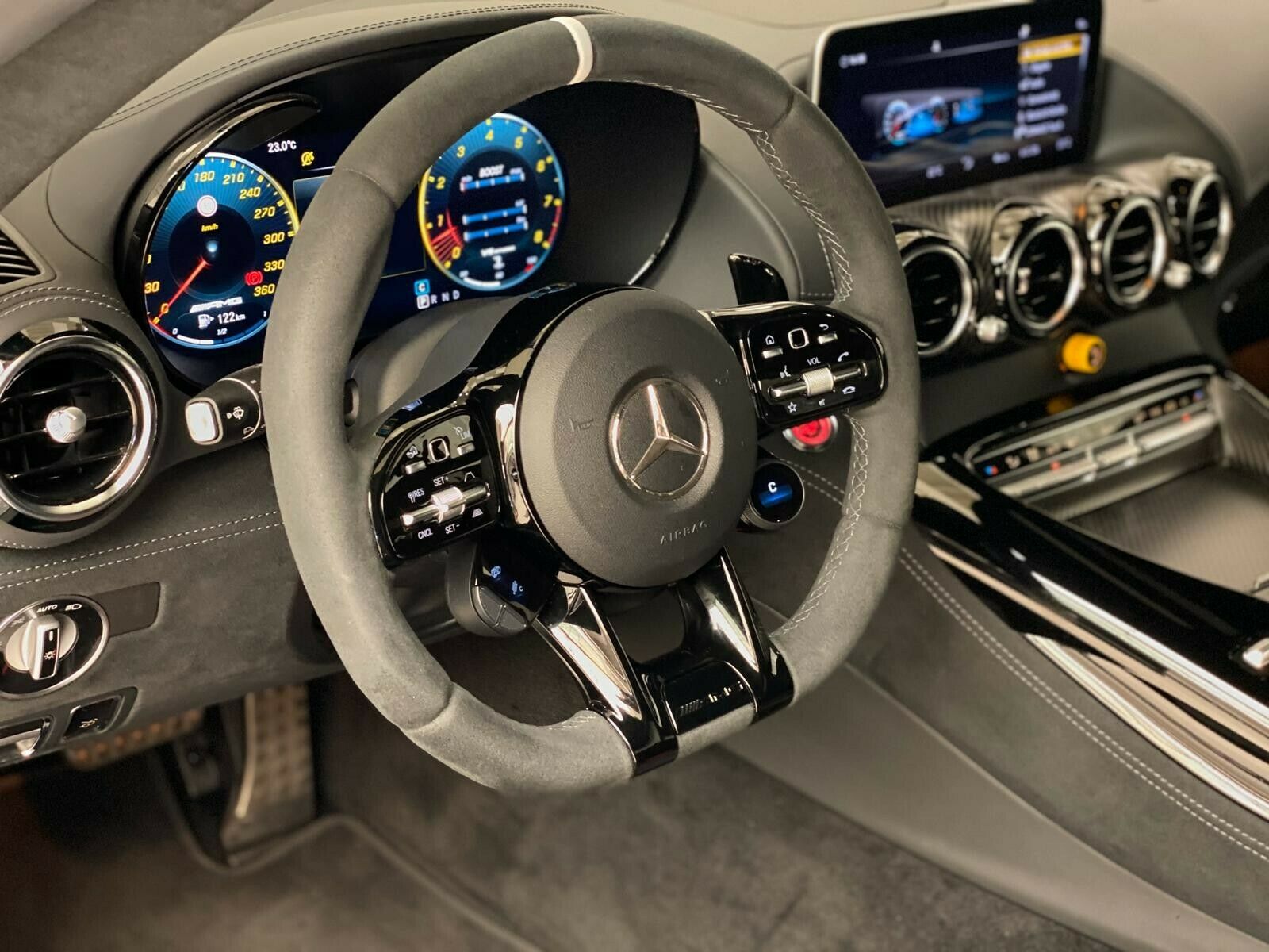 2020 Mercedes-Benz AMG GT R, 2/18