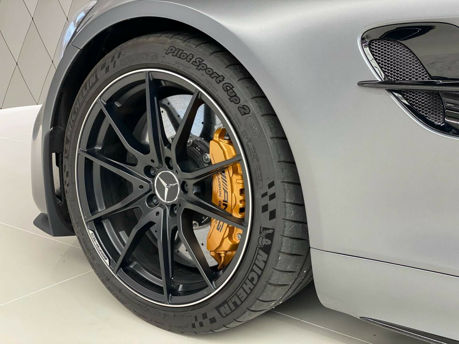 2020 Mercedes-Benz AMG GT R, 7/18